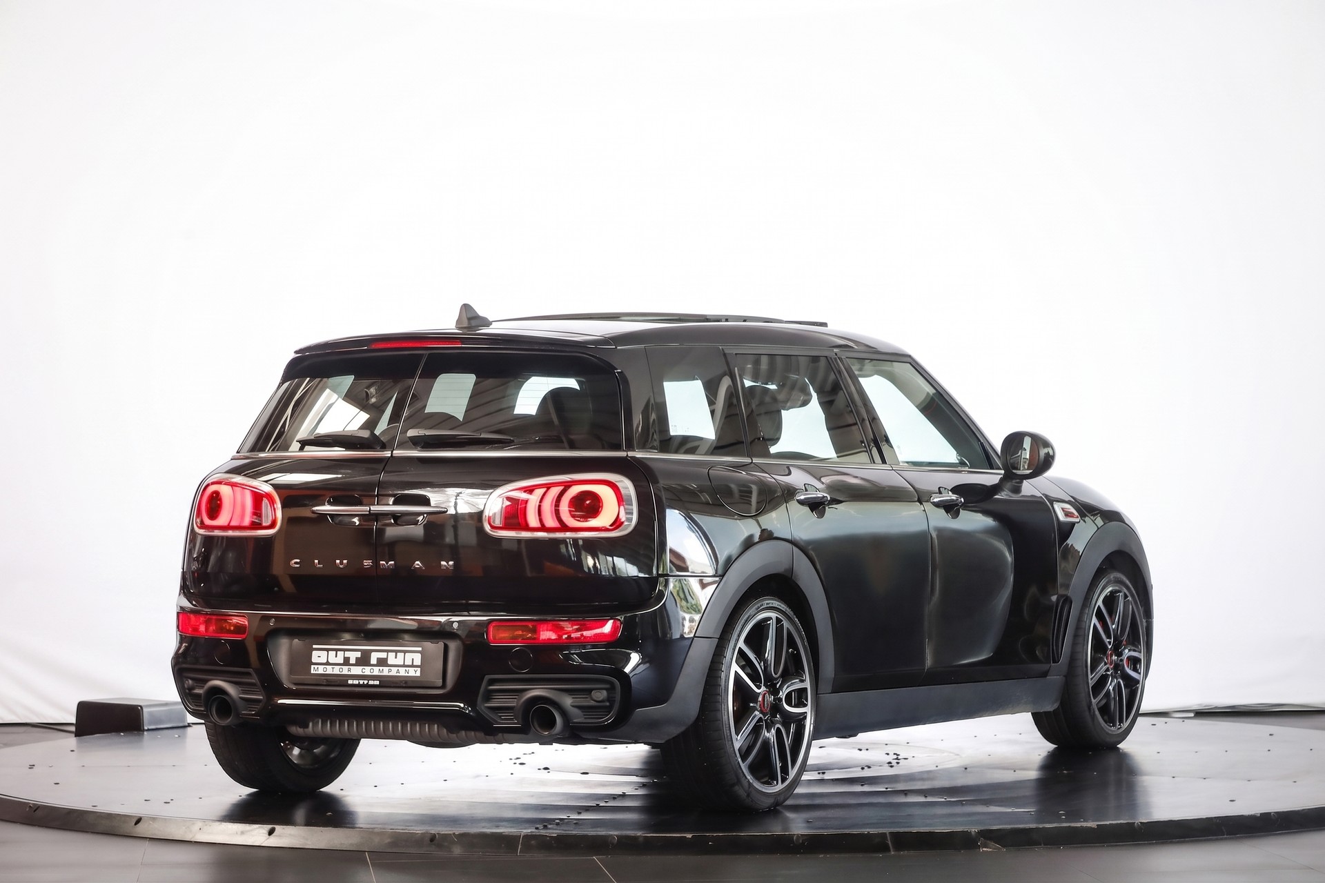 MINI Clubman Cooper John Cooper Works ALL4 Steptronic-image-3