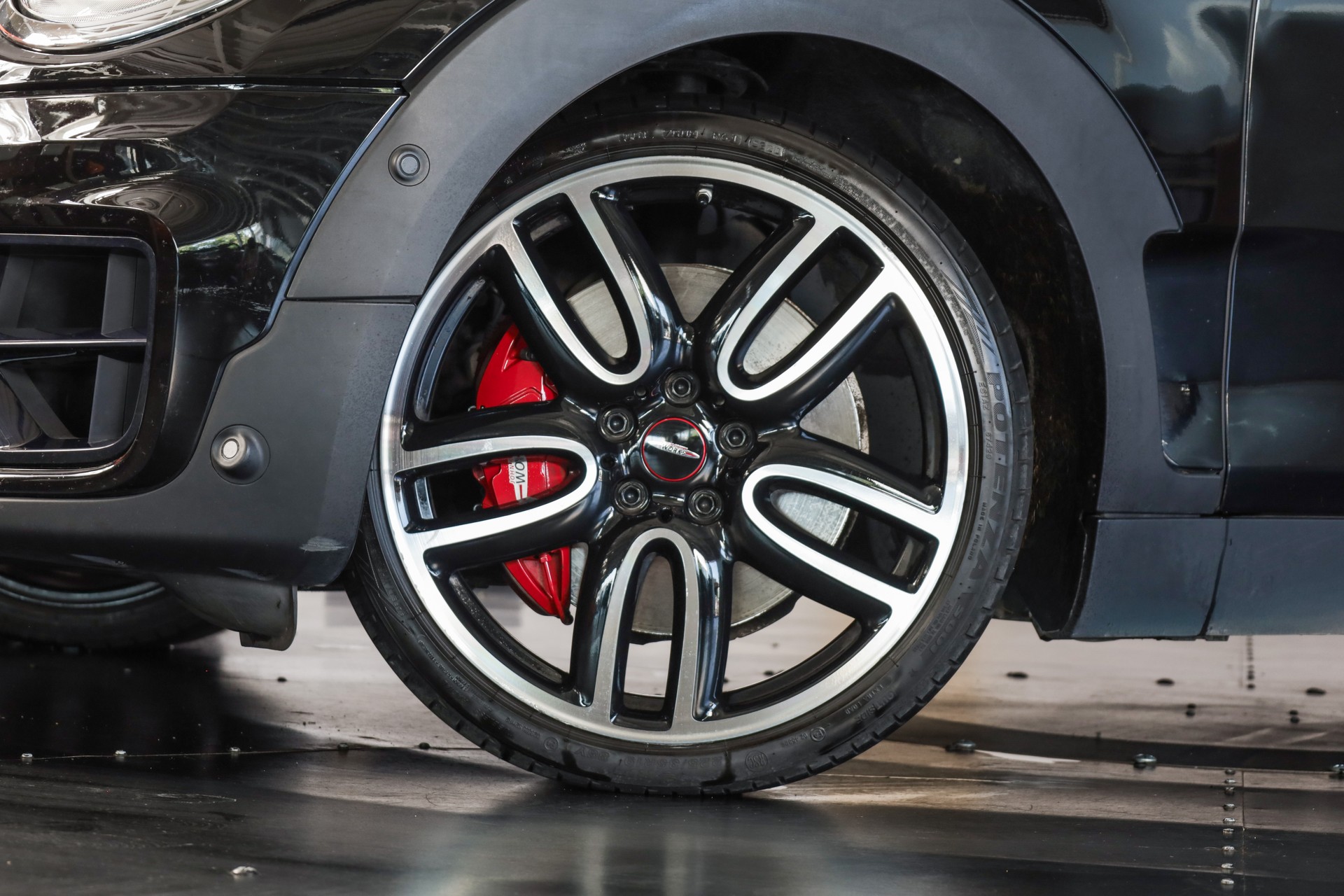 MINI Clubman Cooper John Cooper Works ALL4 Steptronic-image-8