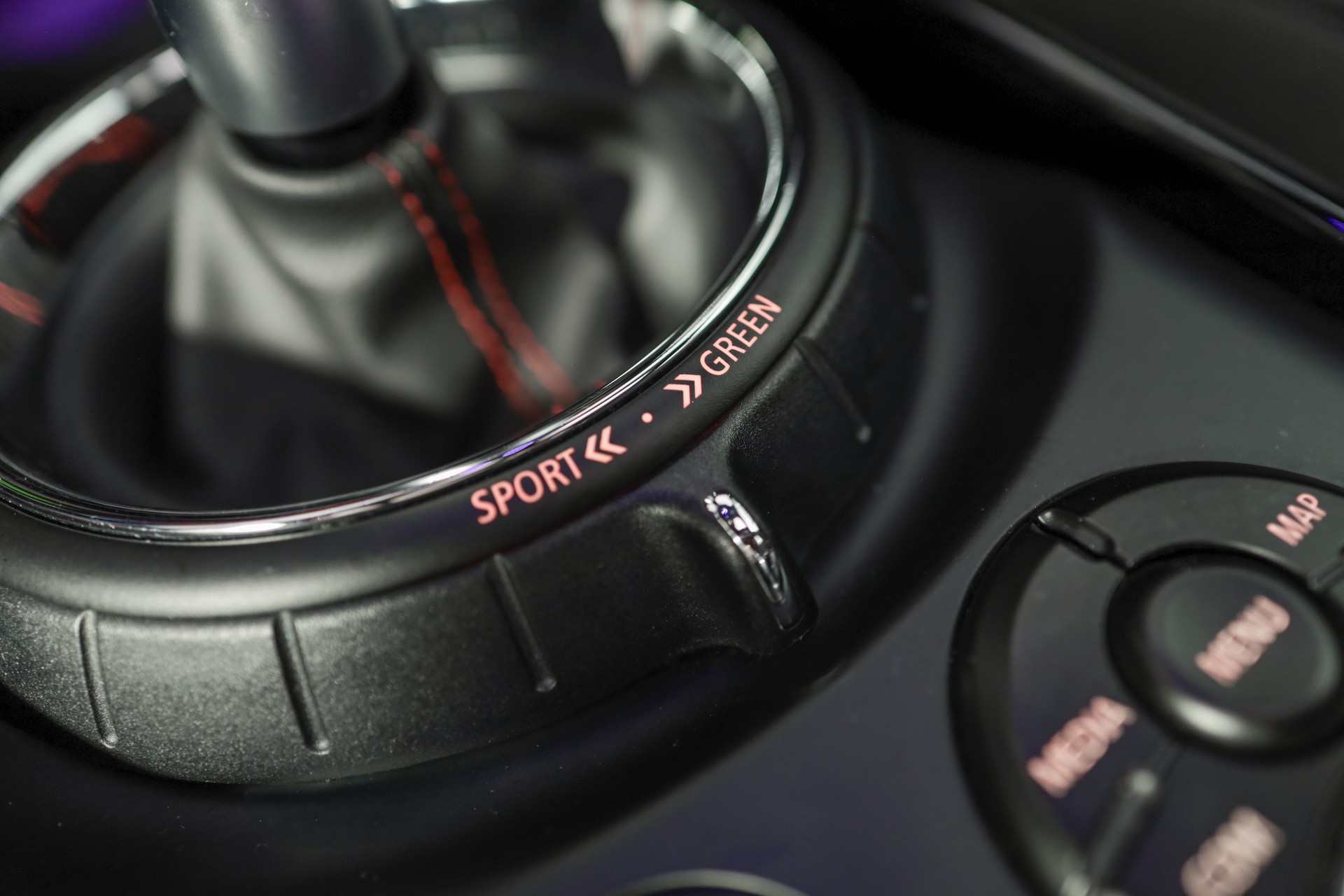 MINI Clubman Cooper John Cooper Works ALL4 Steptronic-image-19