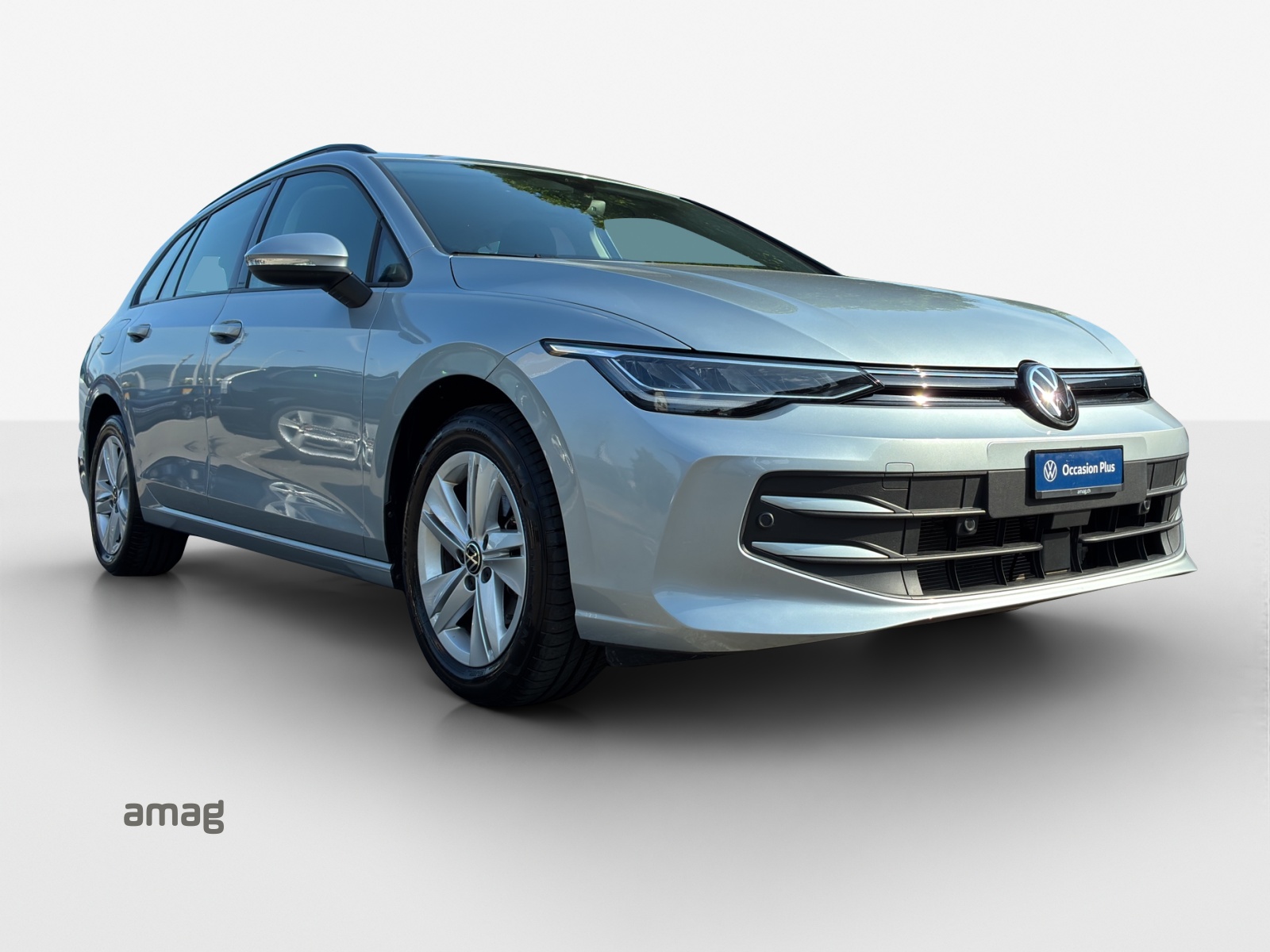 VW Golf Variant 1.5 eTSI mHEV Life DSG-image-5