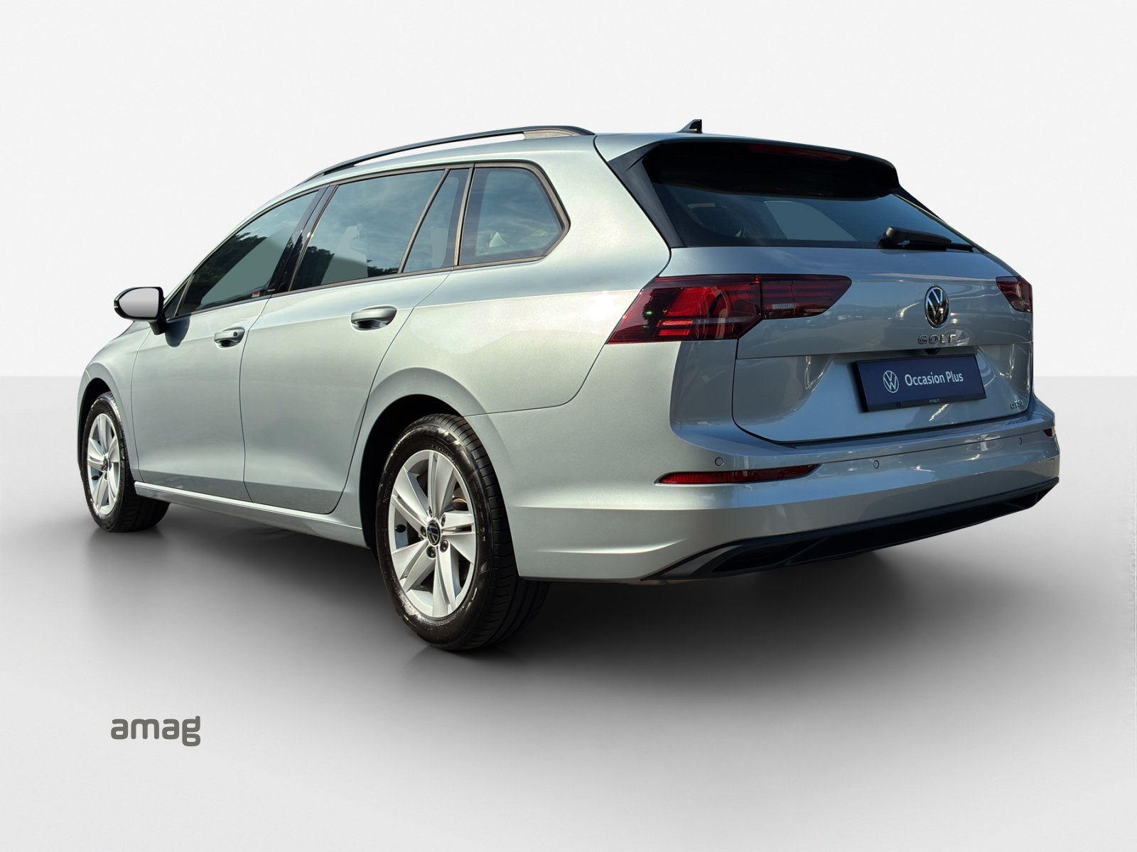 VW Golf Variant 1.5 eTSI mHEV Life DSG-image-2