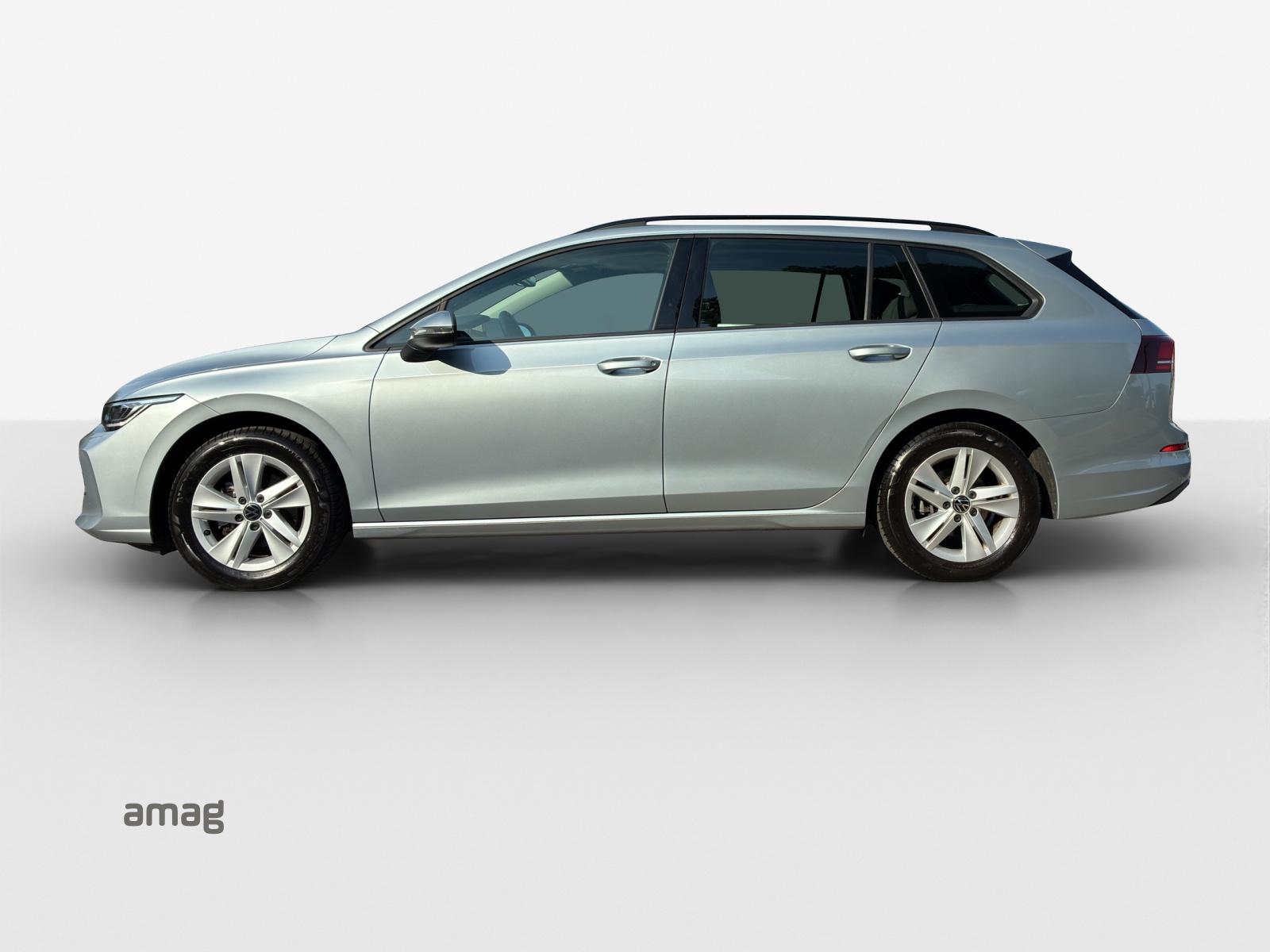 VW Golf Variant 1.5 eTSI mHEV Life DSG-image-1