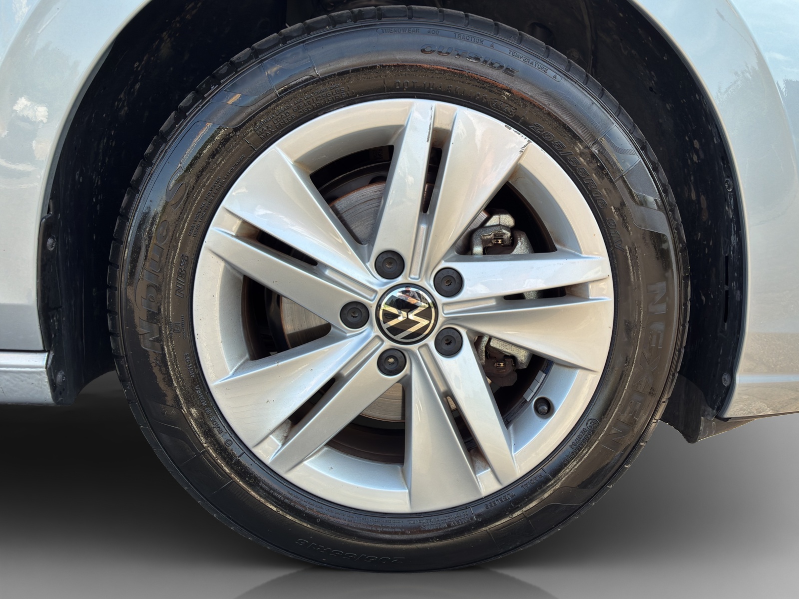 VW Golf Variant 1.5 eTSI mHEV Life DSG-image-15
