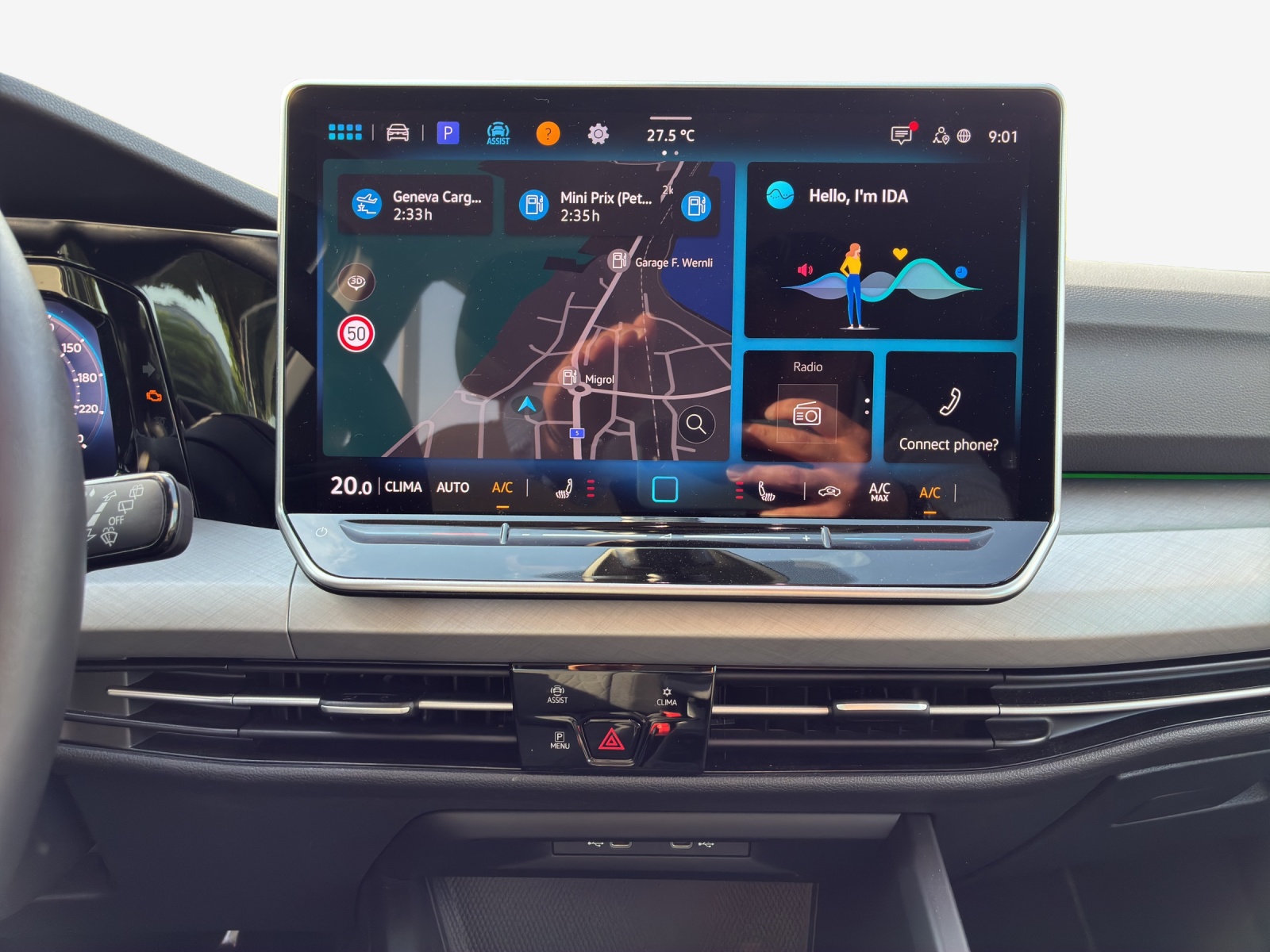 VW Golf Variant 1.5 eTSI mHEV Life DSG-image-10