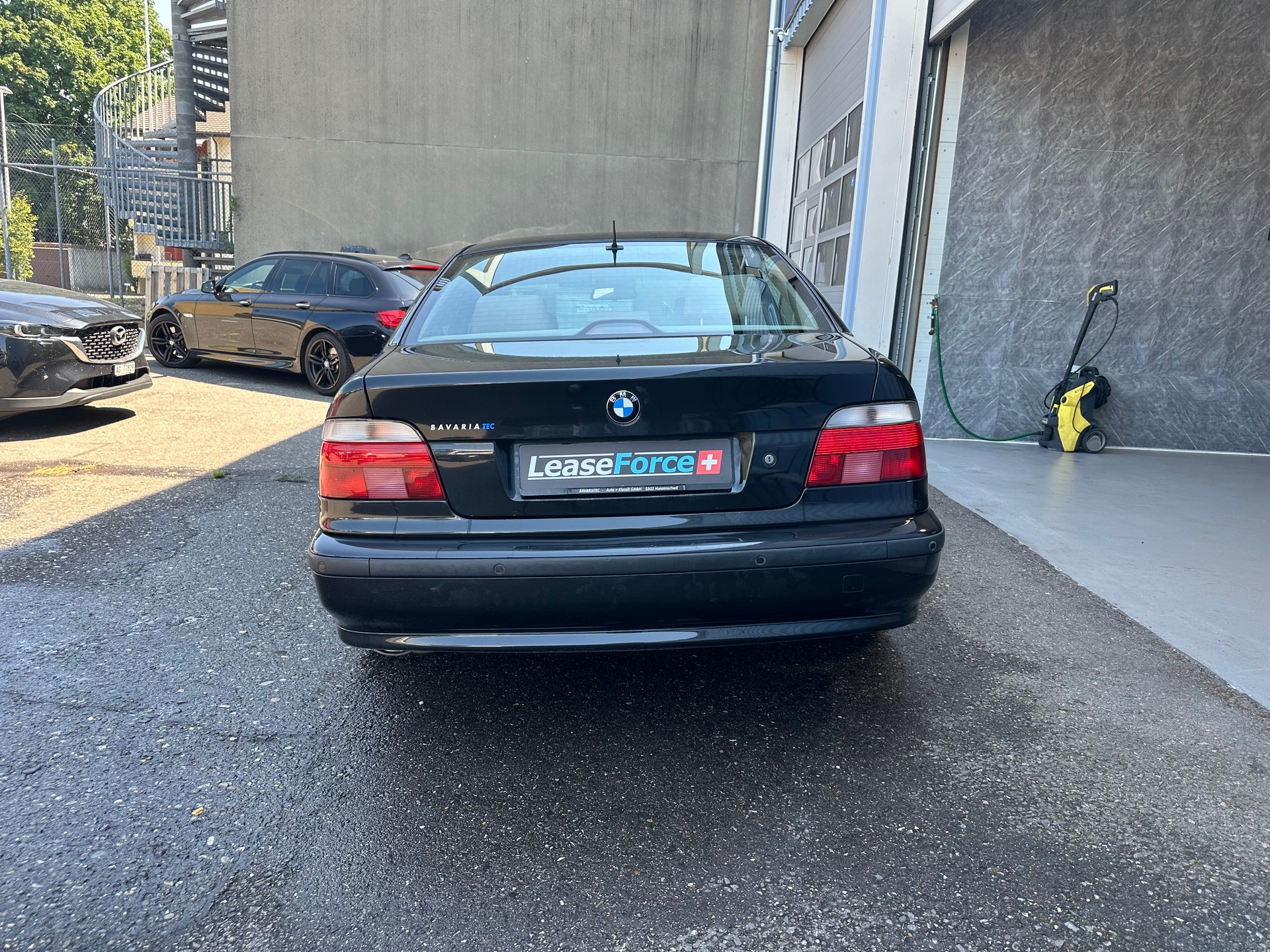 BMW 535i-image-7