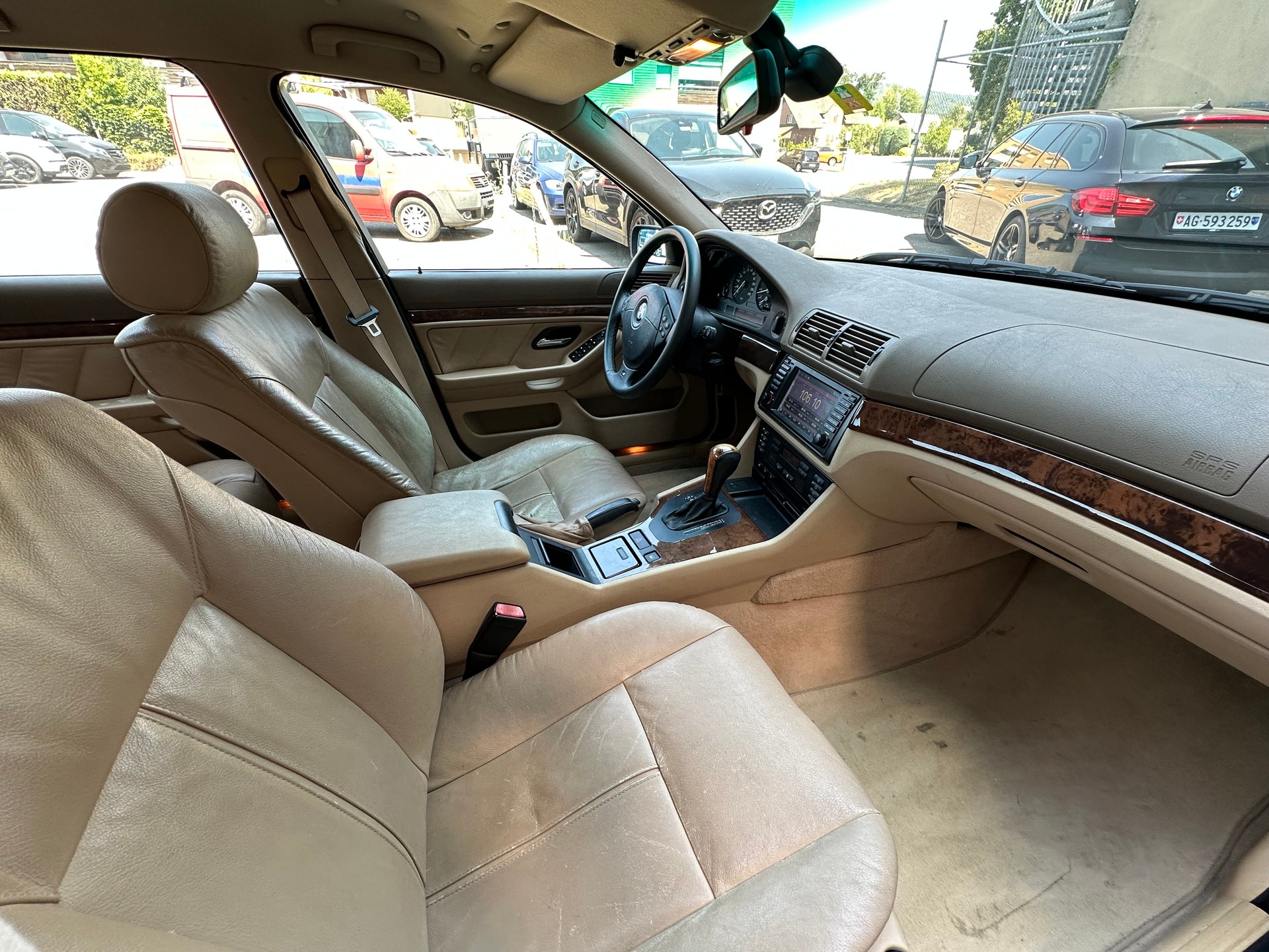 BMW 535i-image-12