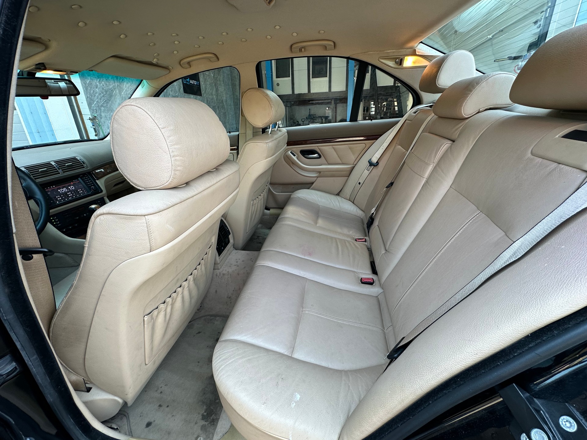 BMW 535i-image-13