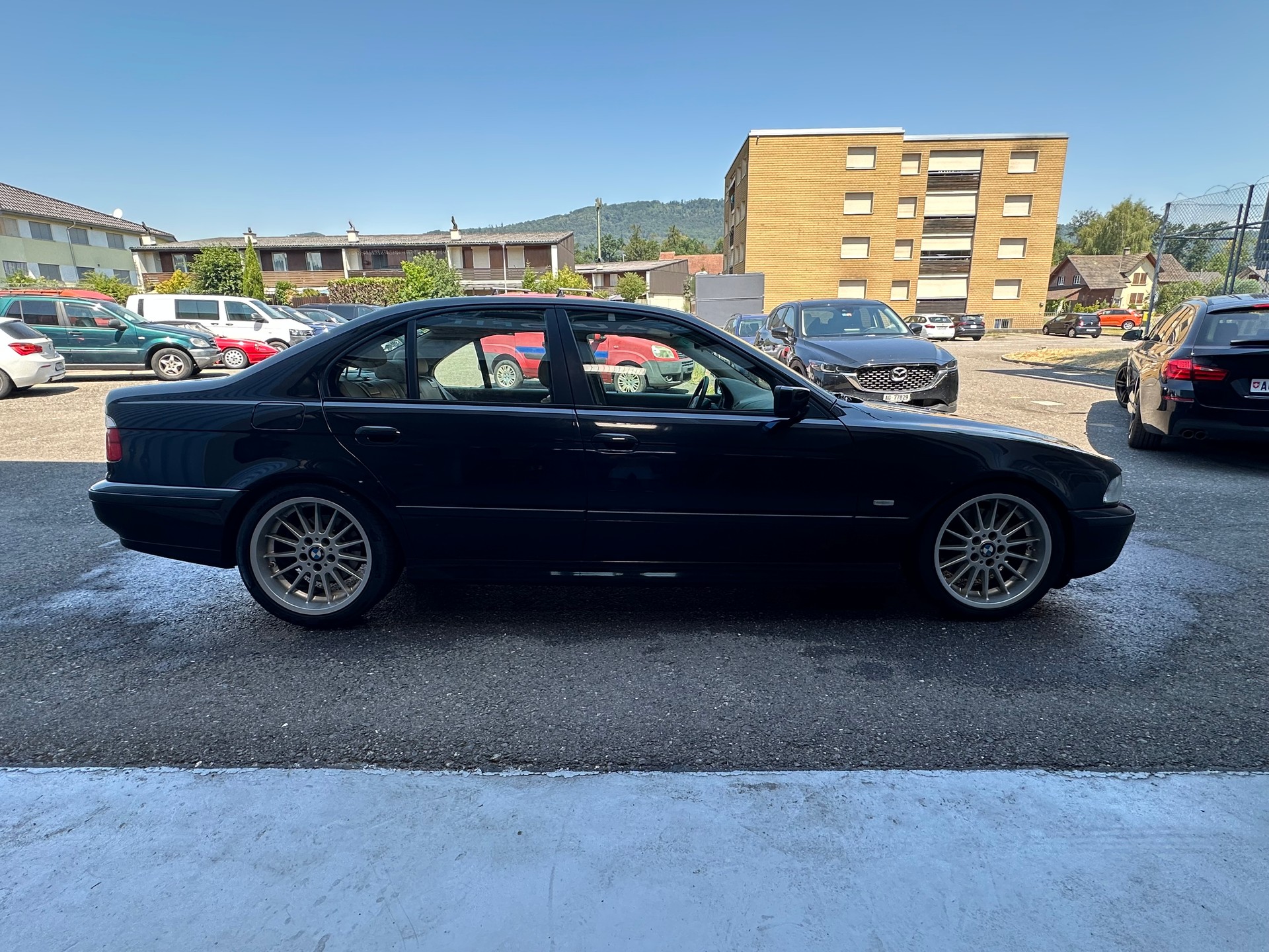 BMW 535i-image-4