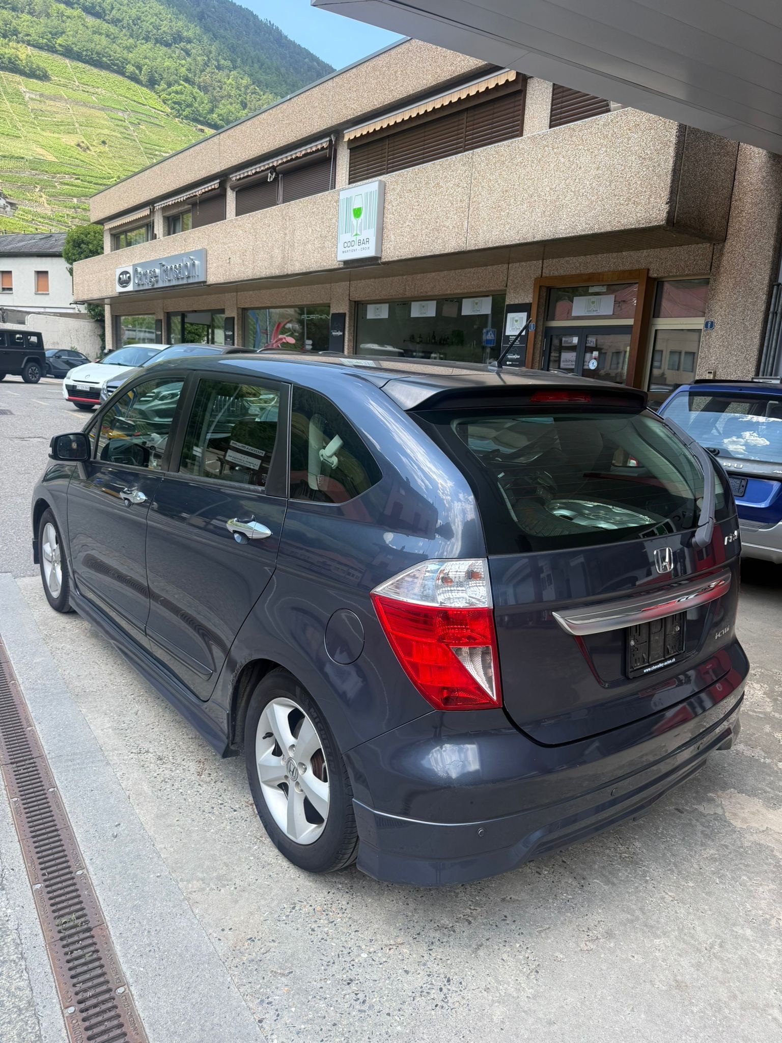 HONDA FR-V 2.2 i-CTDi Executive-image-4