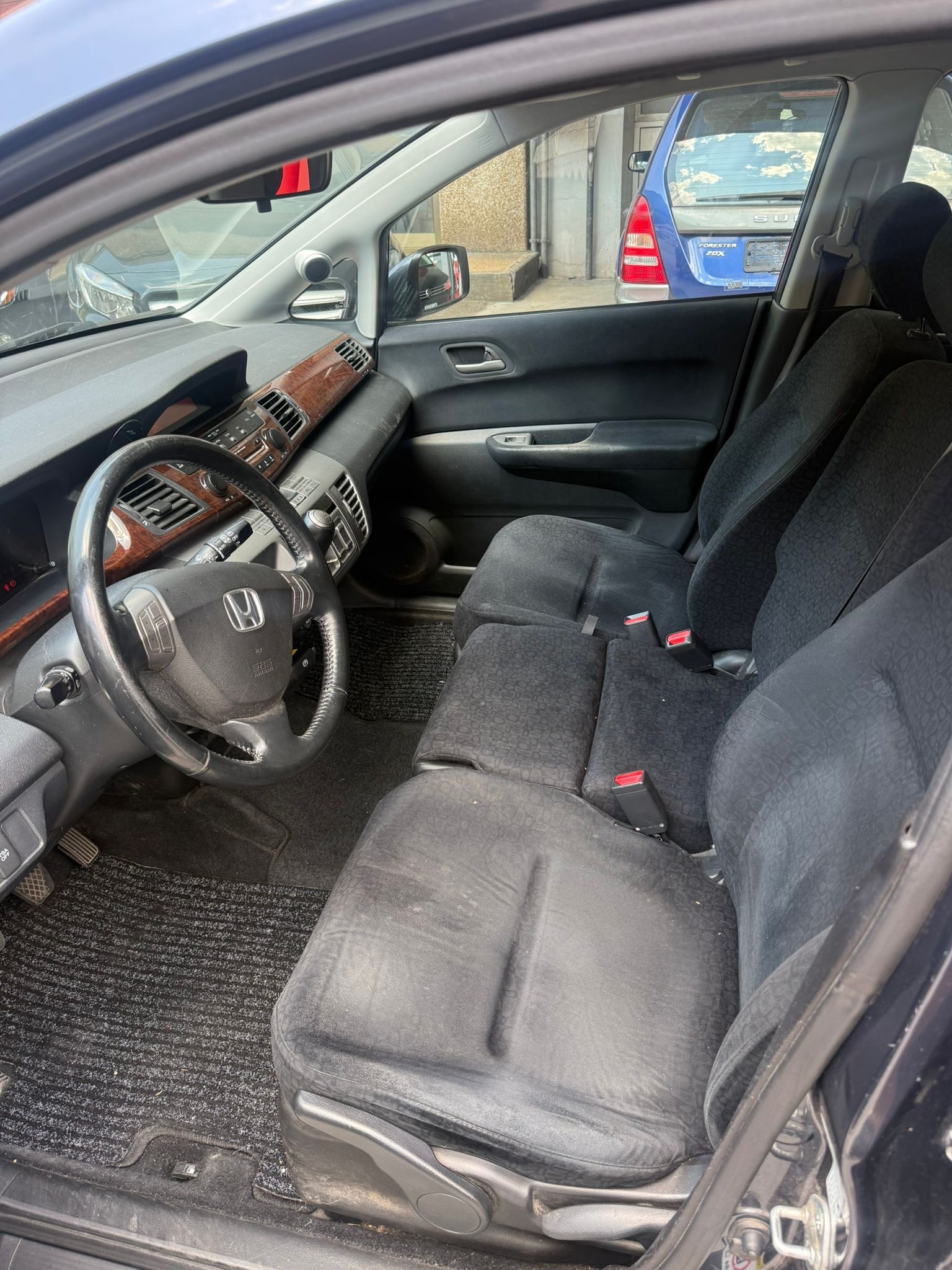 HONDA FR-V 2.2 i-CTDi Executive-image-7