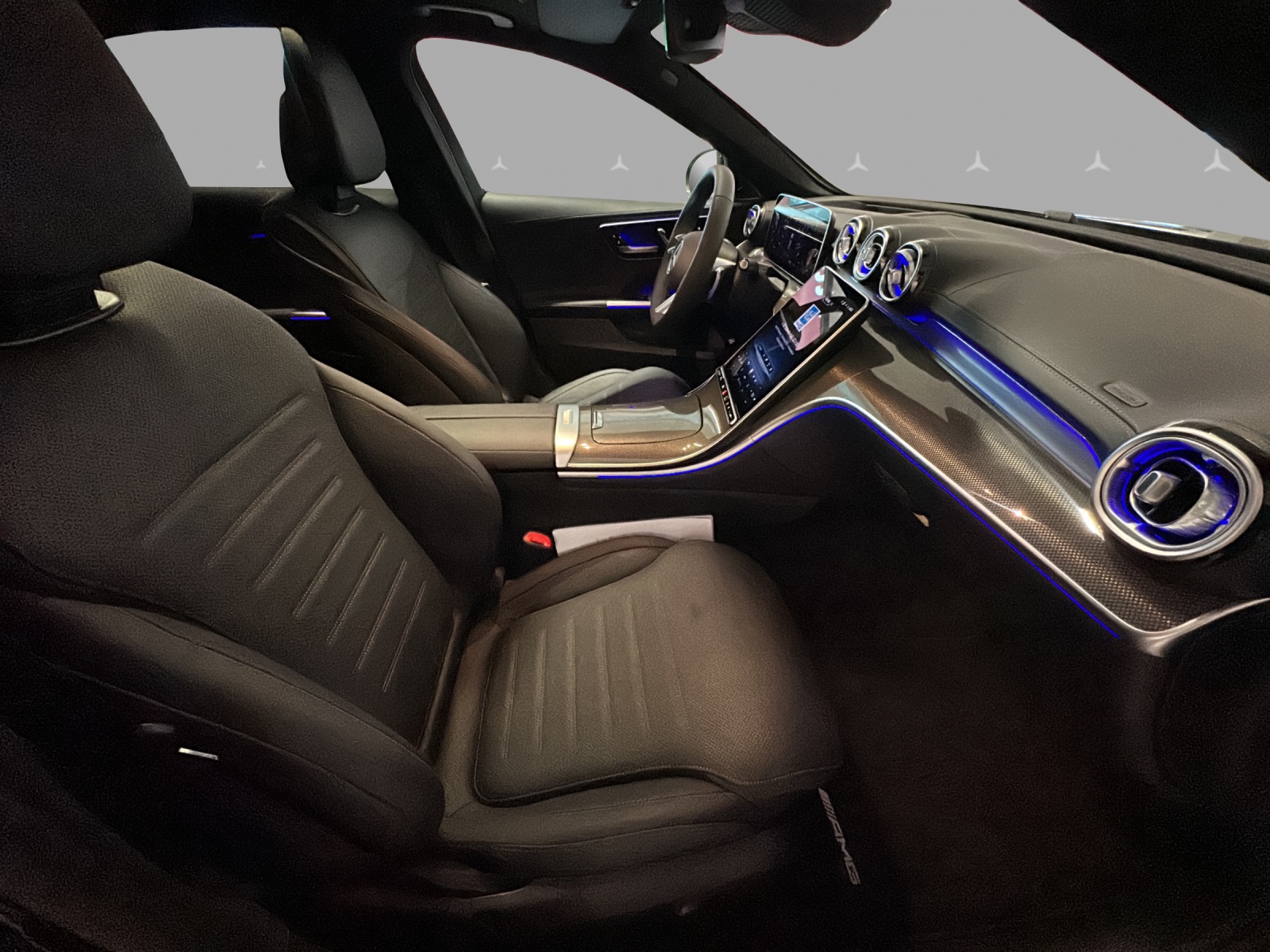 MERCEDES-BENZ C 300 4 Matic-image-14