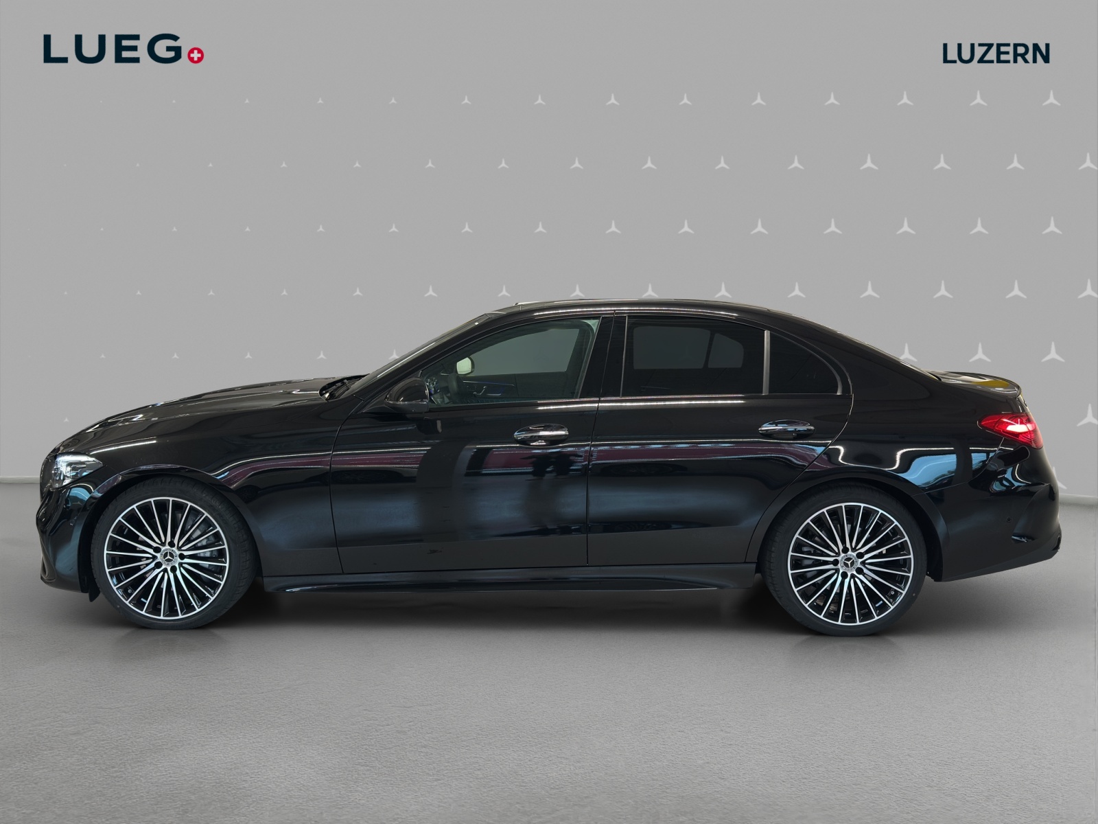 MERCEDES-BENZ C 300 4 Matic-image-1