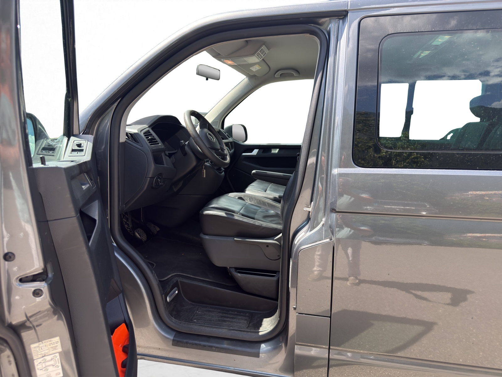VW Caravelle comforline-image-10