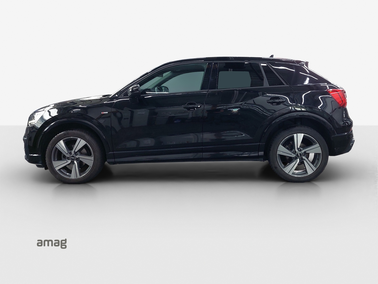 AUDI Q2 35 TFSI Sport Attraction S-tronic-showroom-element-1