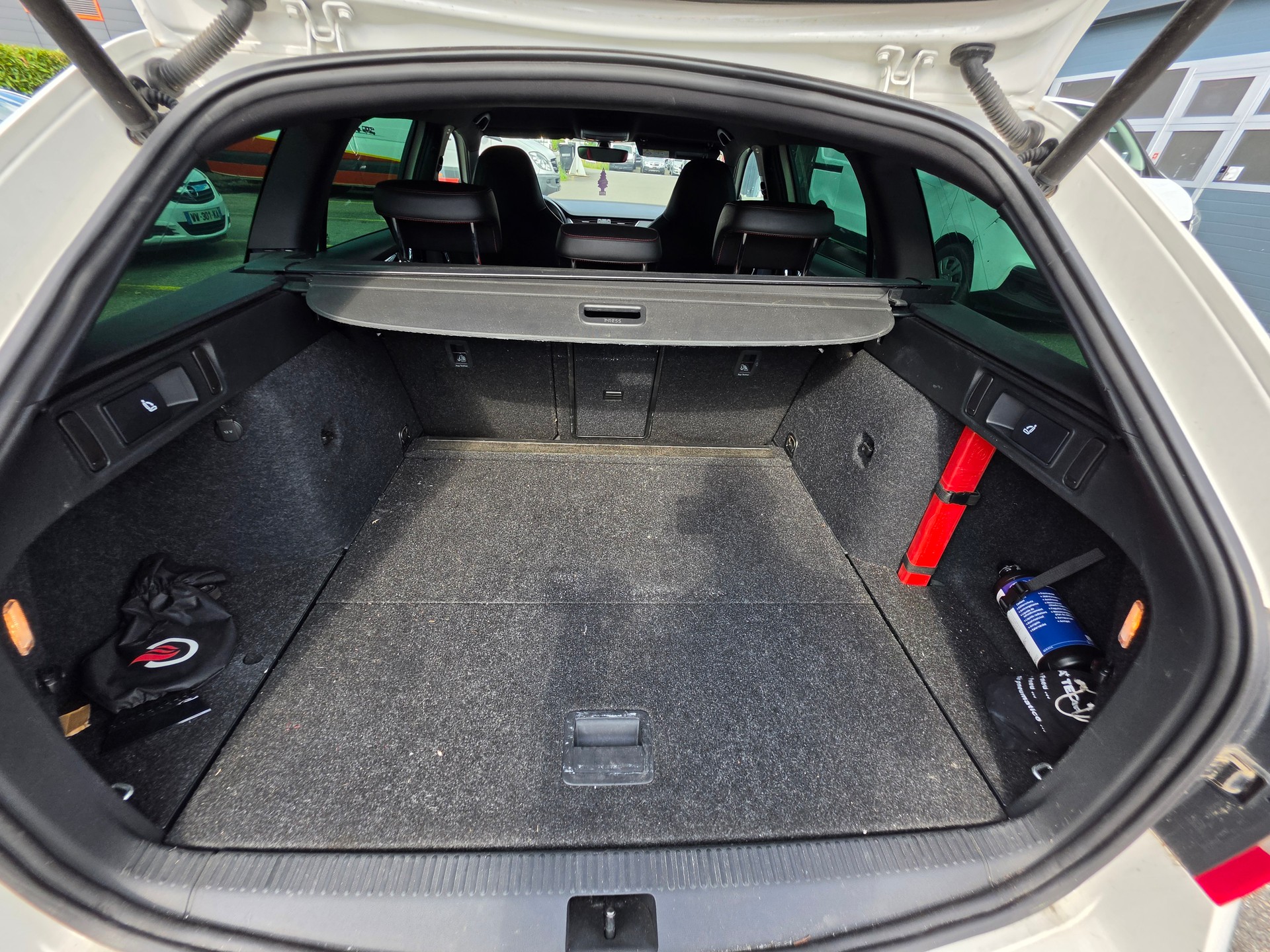 SKODA Octavia Combi 2.0 TDI RS 4x4 DSG-image-6