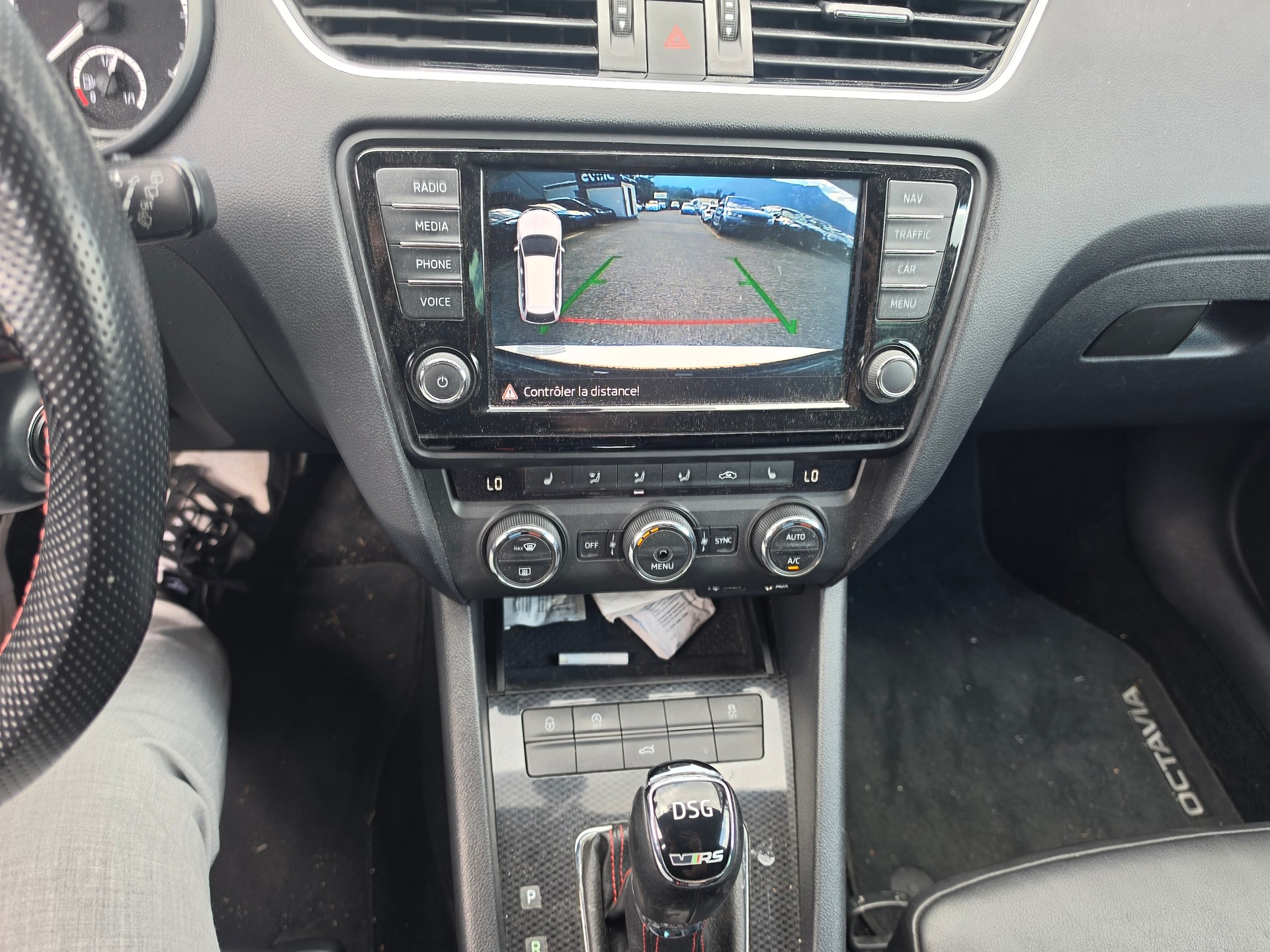SKODA Octavia Combi 2.0 TDI RS 4x4 DSG-image-11