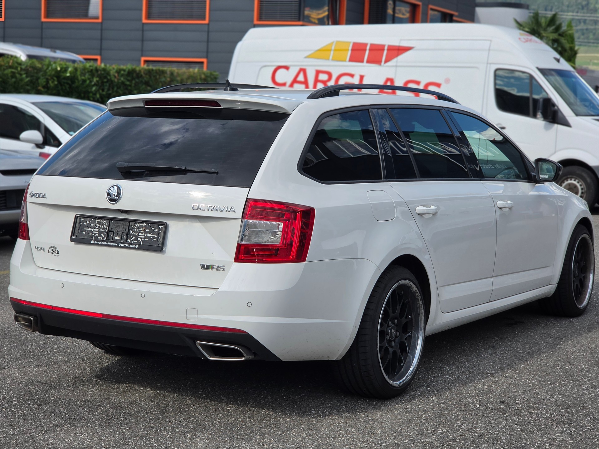 SKODA Octavia Combi 2.0 TDI RS 4x4 DSG-image-5
