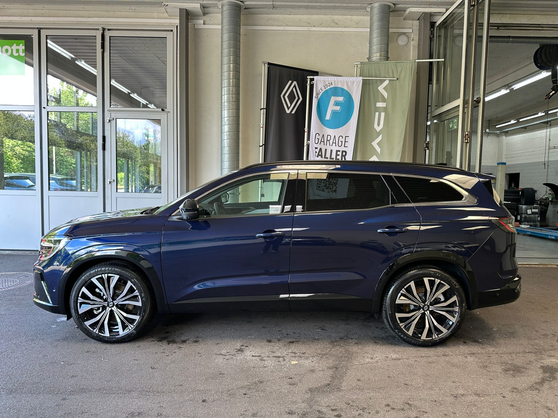 RENAULT Espace Full Hybrid E-Tech-image-1