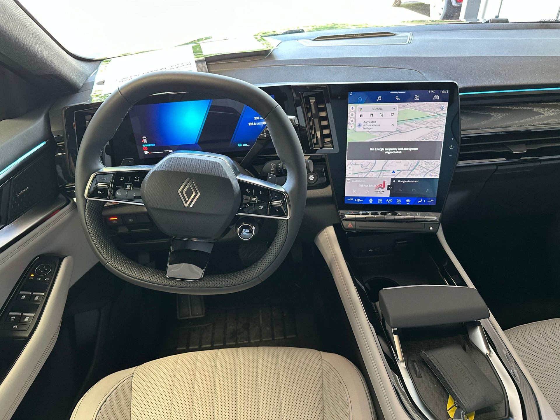 RENAULT Espace Full Hybrid E-Tech-image-9