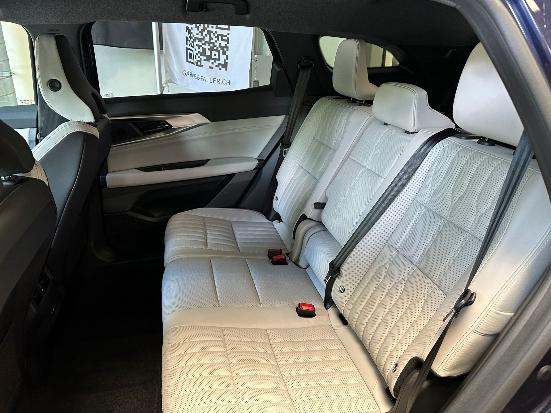 RENAULT Espace Full Hybrid E-Tech-image-10