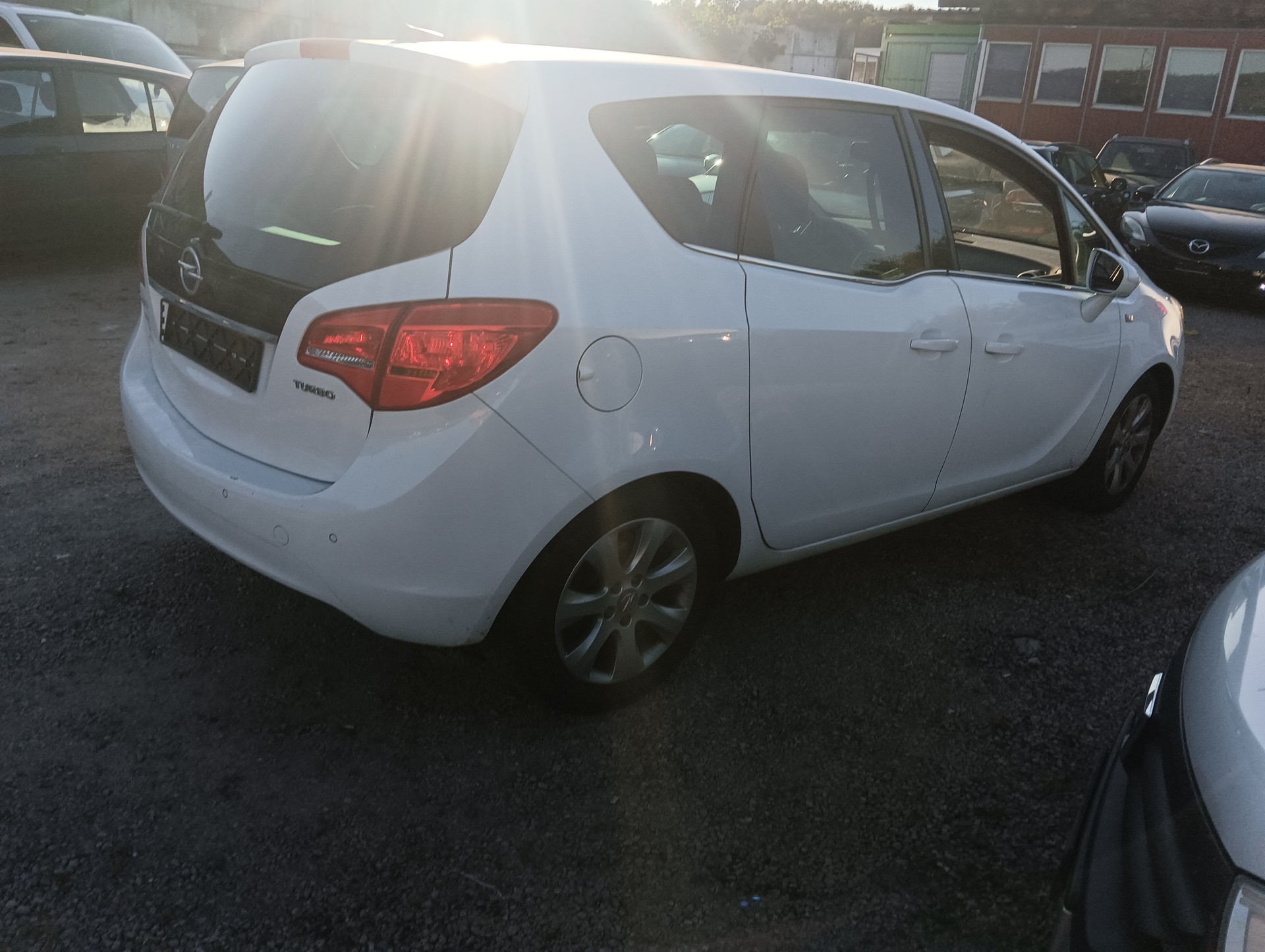 OPEL Meriva 1.4 Turbo Active Edition-image-1