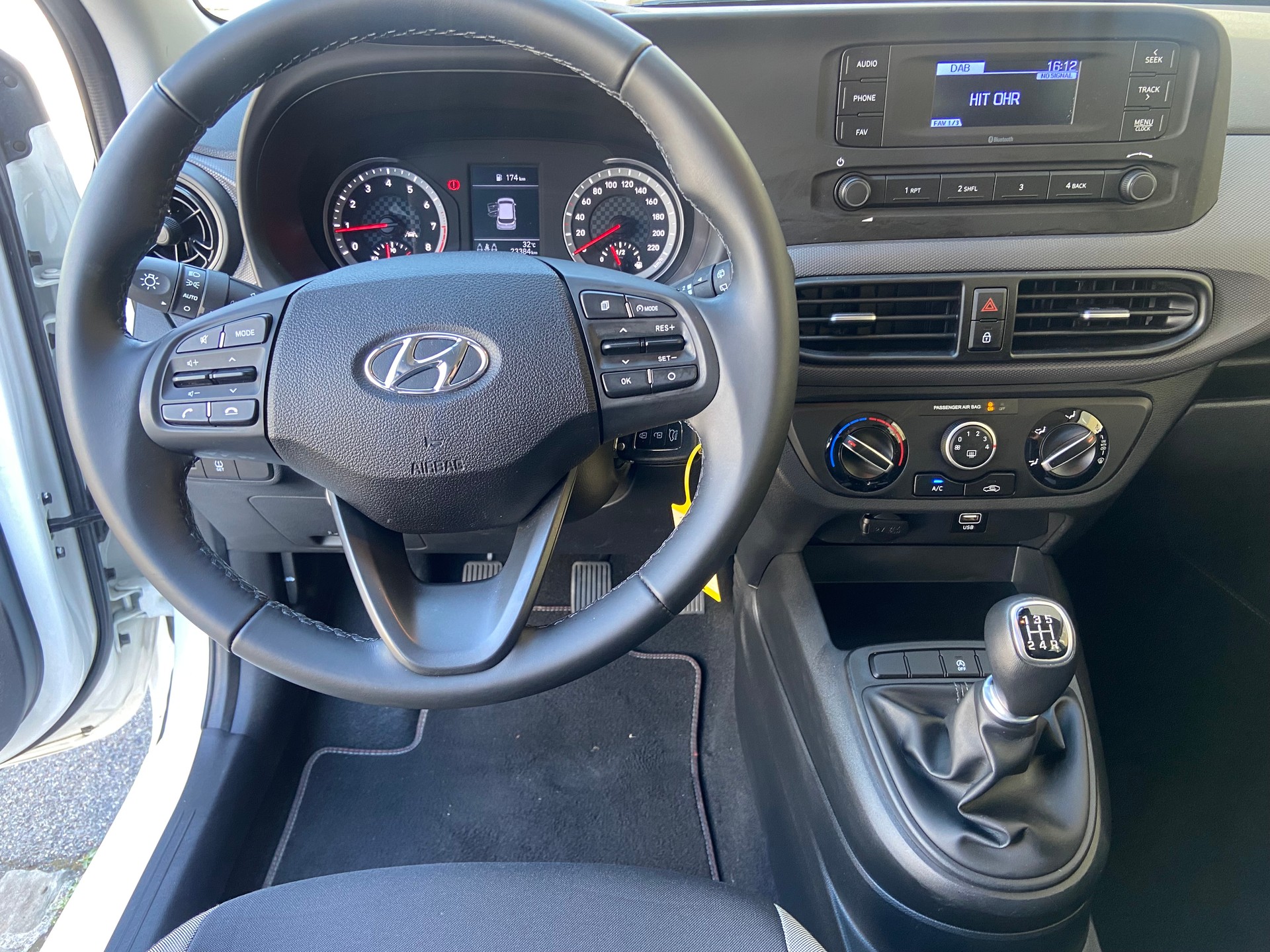 HYUNDAI i10 1.0 Origo-image-9