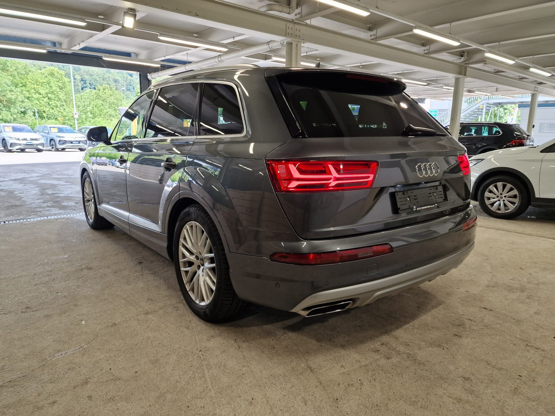 AUDI Q7 3.0 TDI quattro tiptronic-image-6
