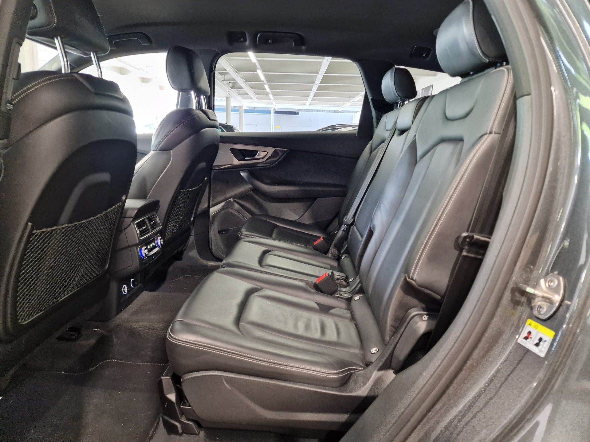 AUDI Q7 3.0 TDI quattro tiptronic-image-12