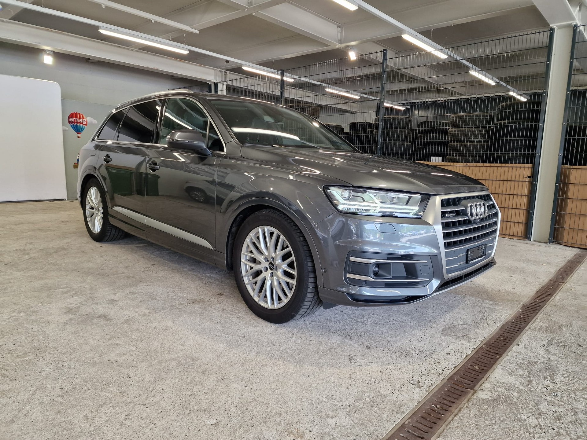 AUDI Q7 3.0 TDI quattro tiptronic-image-9