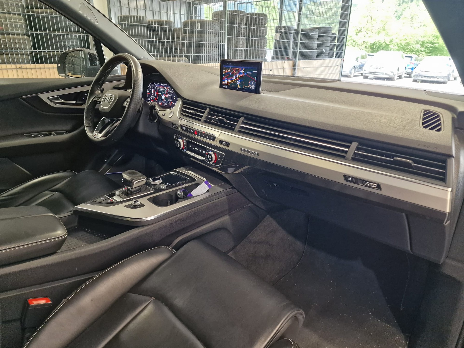 AUDI Q7 3.0 TDI quattro tiptronic-image-10