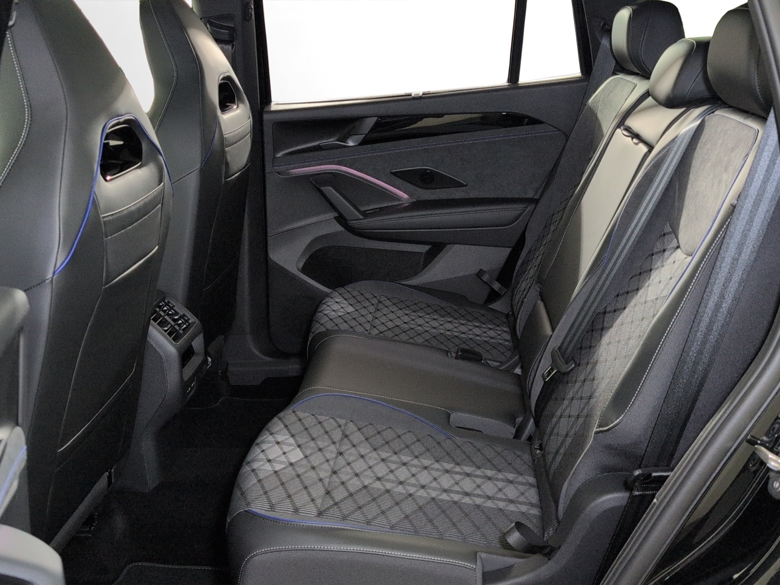VW Tayron 2.0 TSI R-Line DSG 4Motion-image-7