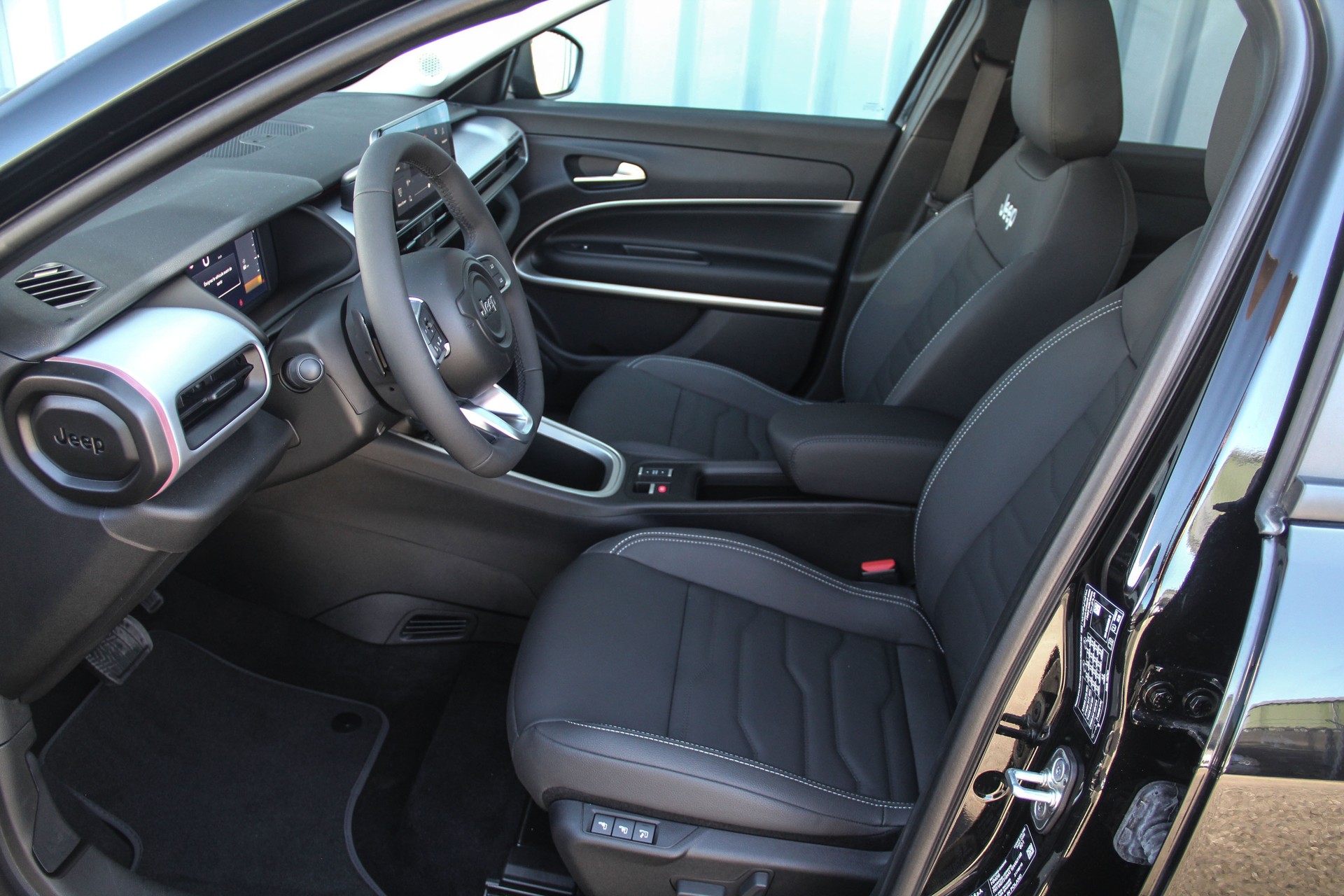 JEEP Avenger 1.2 Turbo MHEV Summit Sky ⭐⭐⭐⭐⭐-image-5