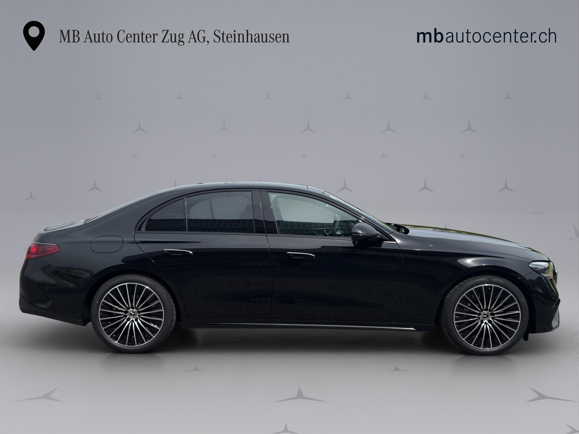 MERCEDES-BENZ E 220 d AMG Line 4matic-image-6