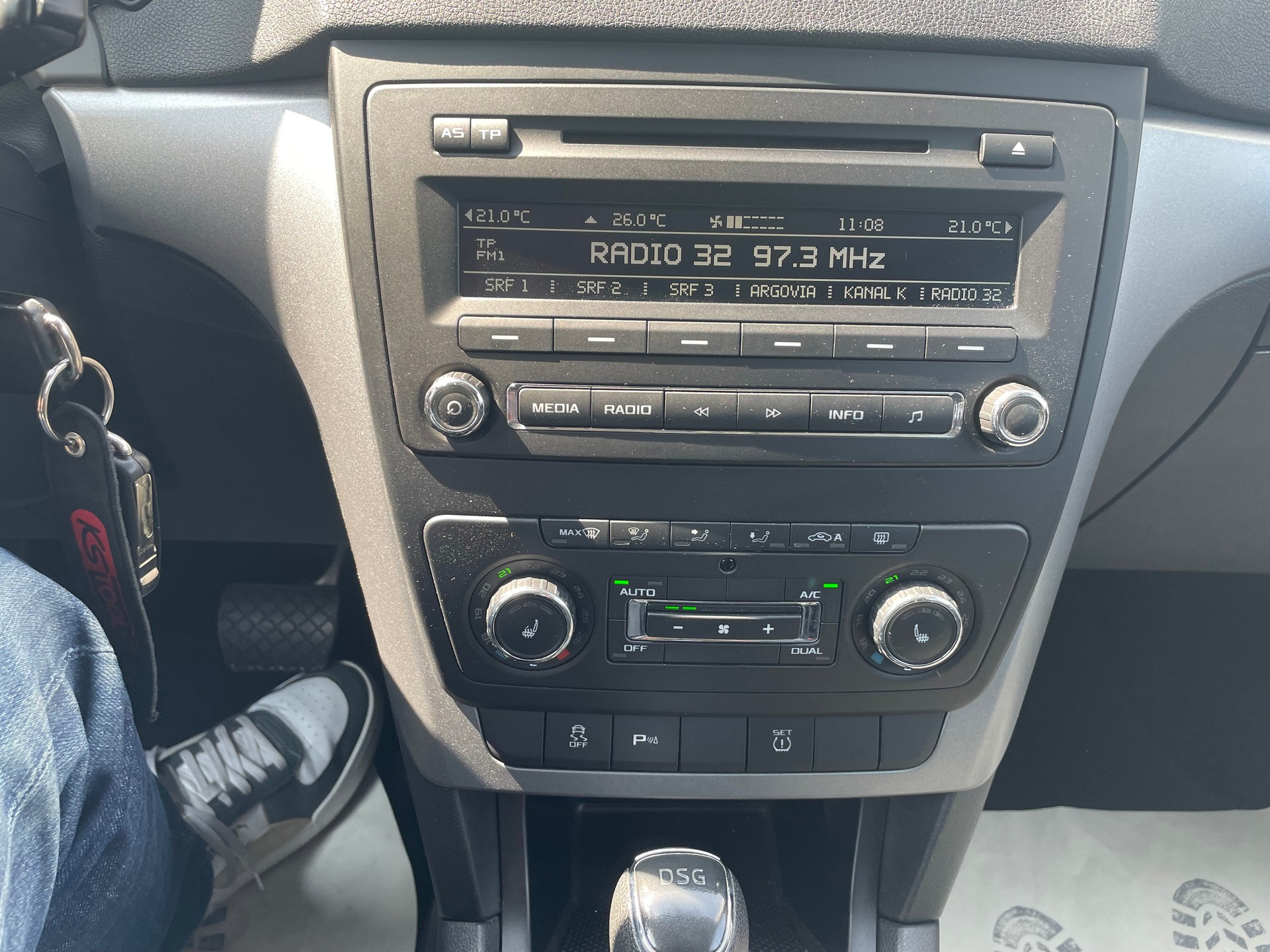 SKODA Yeti 1.4 TSI Active 4x2 DSG-image-14