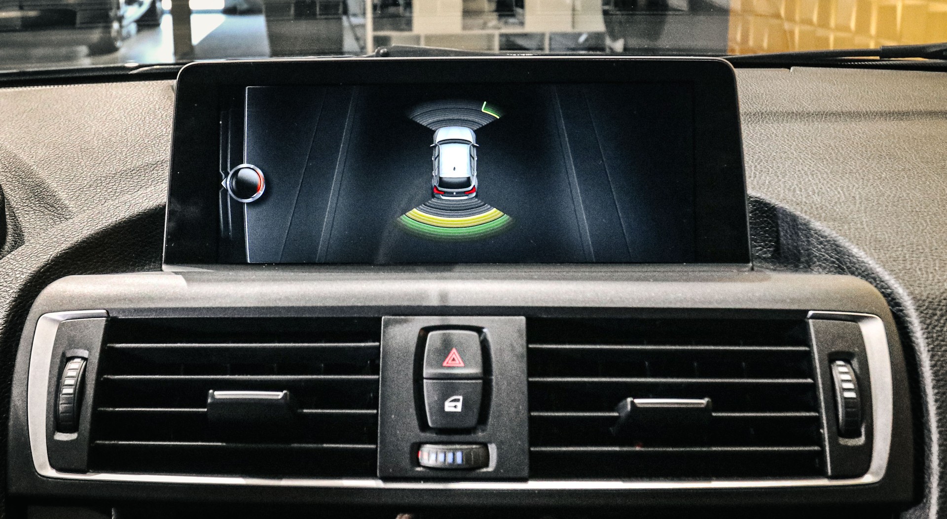 BMW M140i Steptronic xDrive-image-18