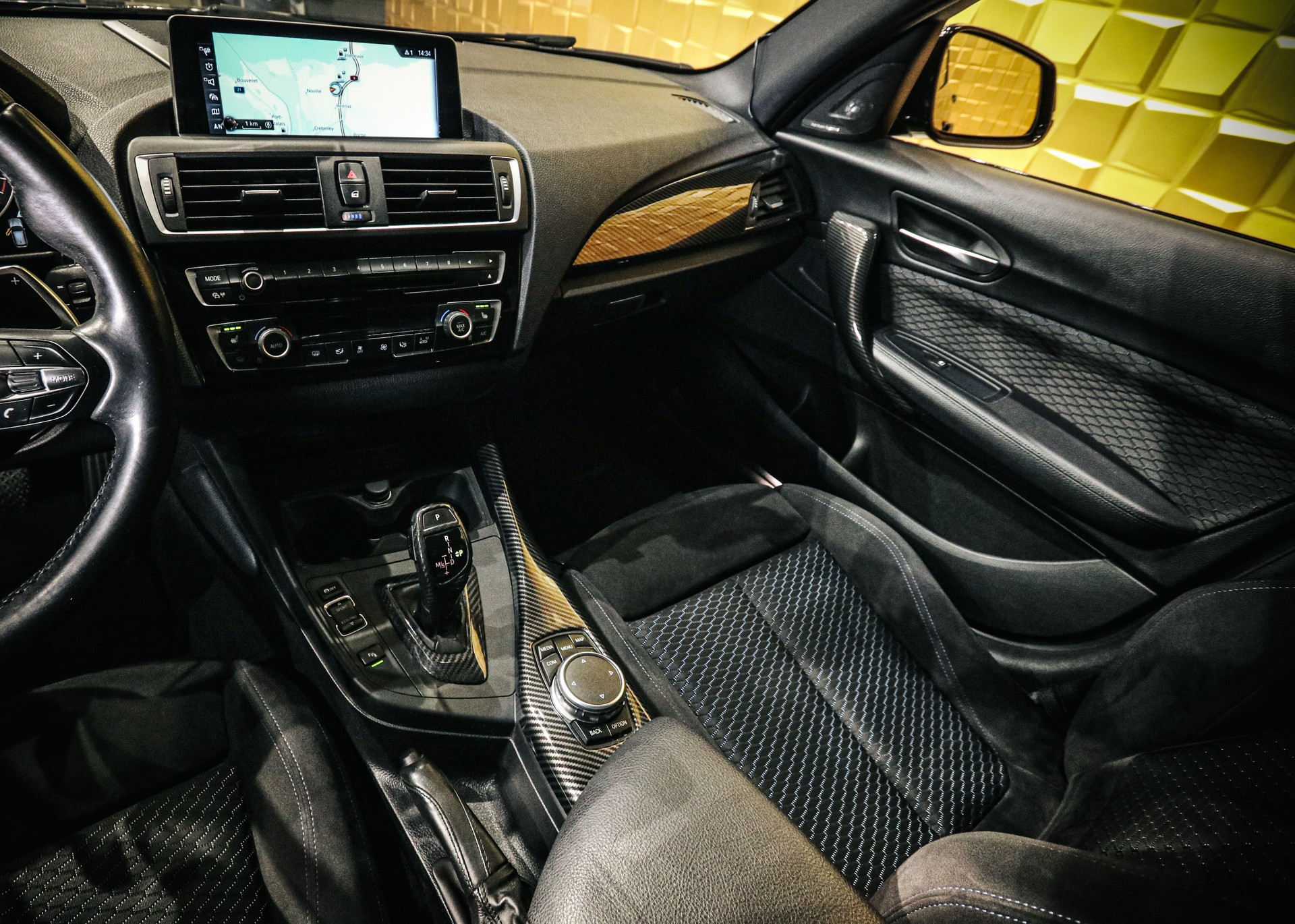 BMW M140i Steptronic xDrive-image-14