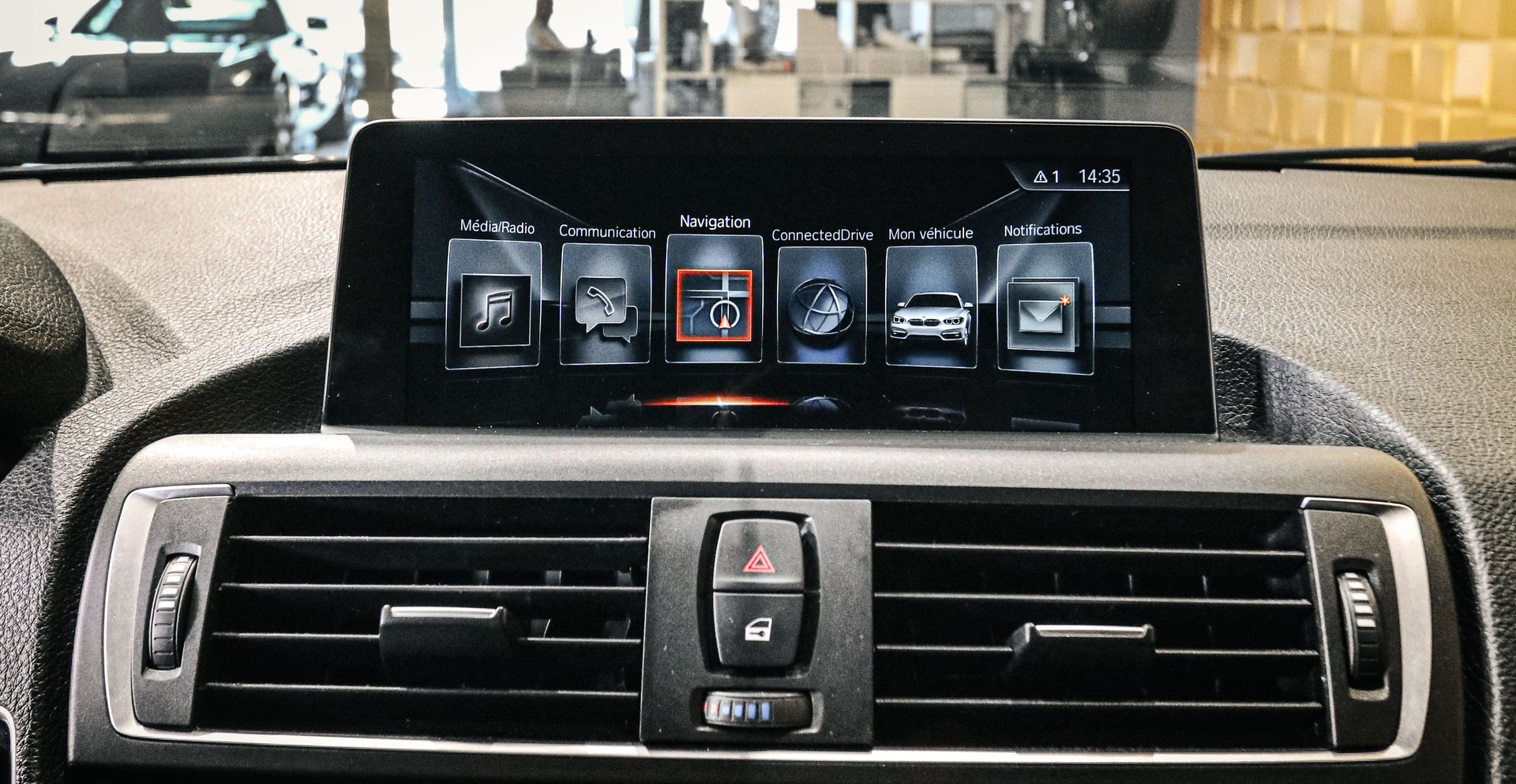 BMW M140i Steptronic xDrive-image-19