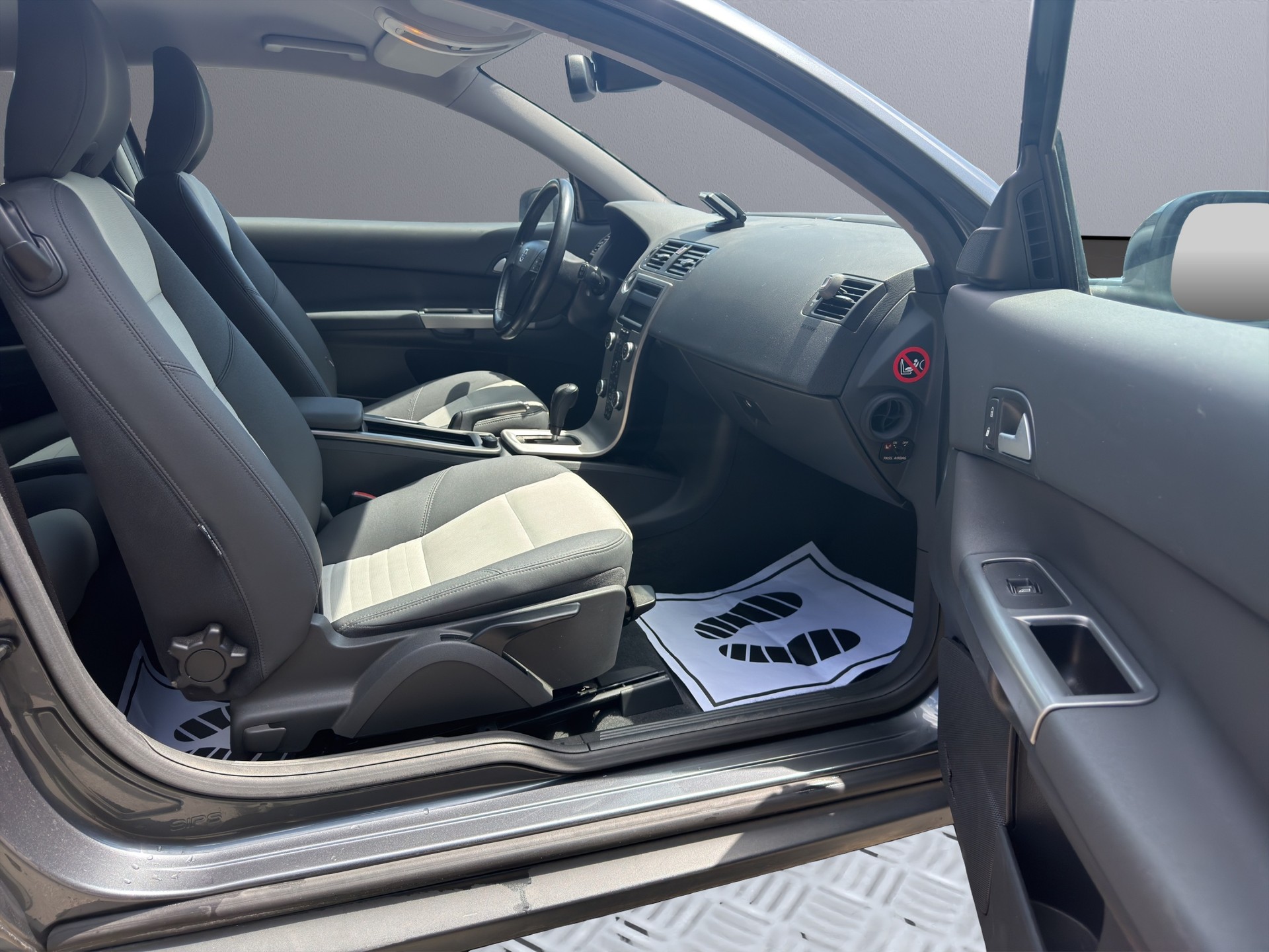 VOLVO C30 2.4I-image-9