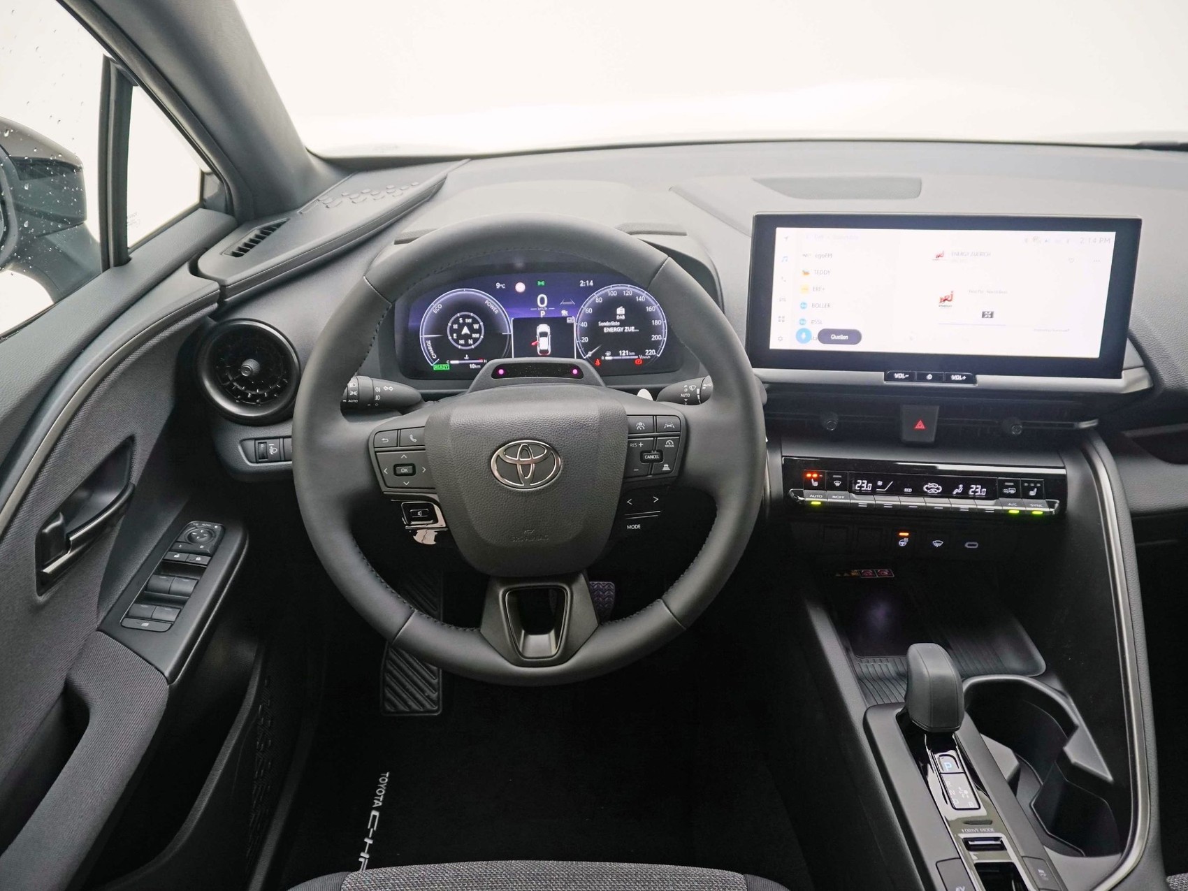 TOYOTA C-HR 2.0 HEV Swiss Edition ** 4x4 **-image-10