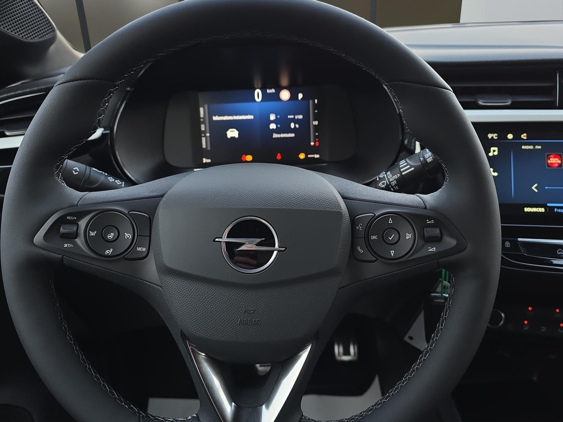 OPEL Corsa 1.2 T Hybrid Viva-image-8
