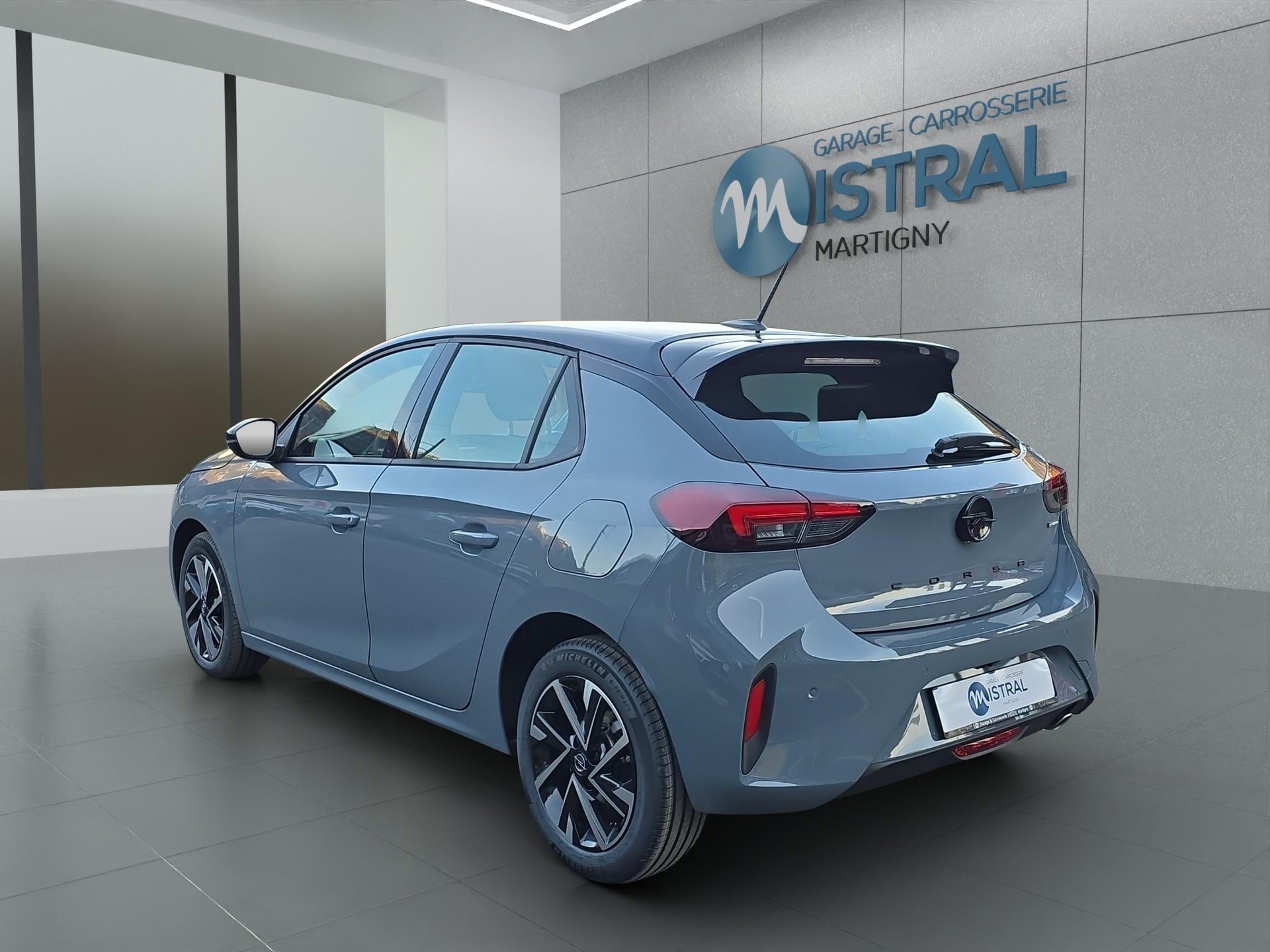 OPEL Corsa 1.2 T Hybrid Viva-image-2