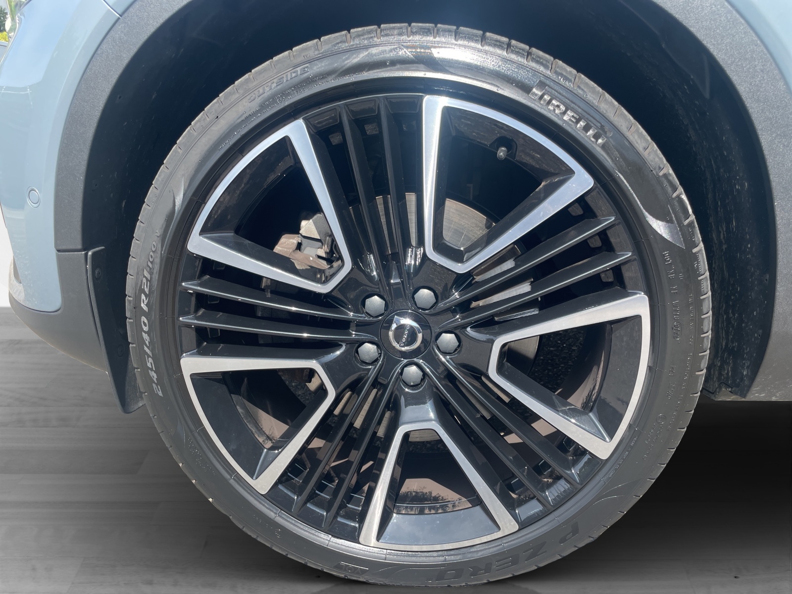 VOLVO XC40 1.5 T5 PiH Ultimate Bright-image-8