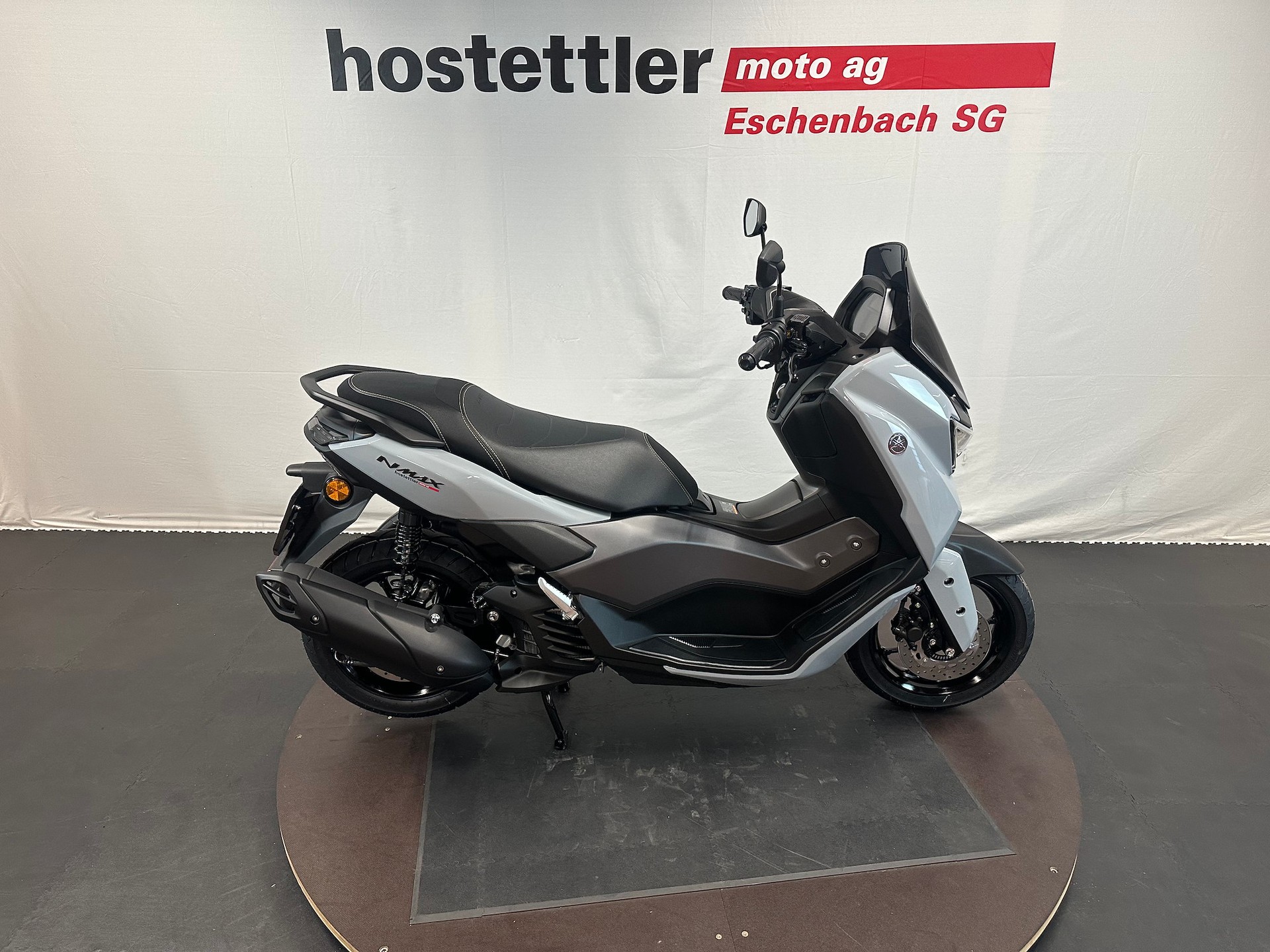 YAMAHA NMAX 125 Tech MAX-showroom-element-1