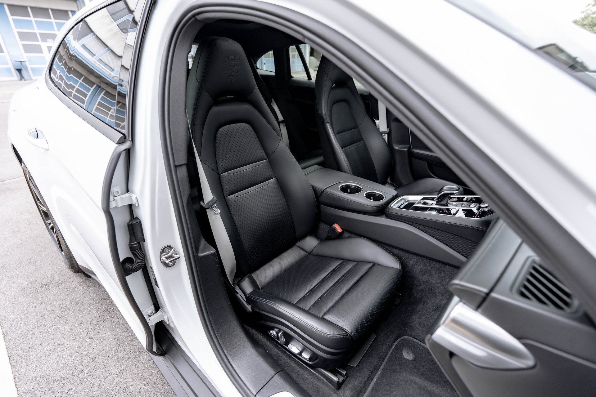 PORSCHE Panamera 4 E-Hybrid Sport Turismo PDK * FRISCH AB MFK * NEUE BREMSEN * AB GROSSEM PORSCHE SERVICE *-image-14