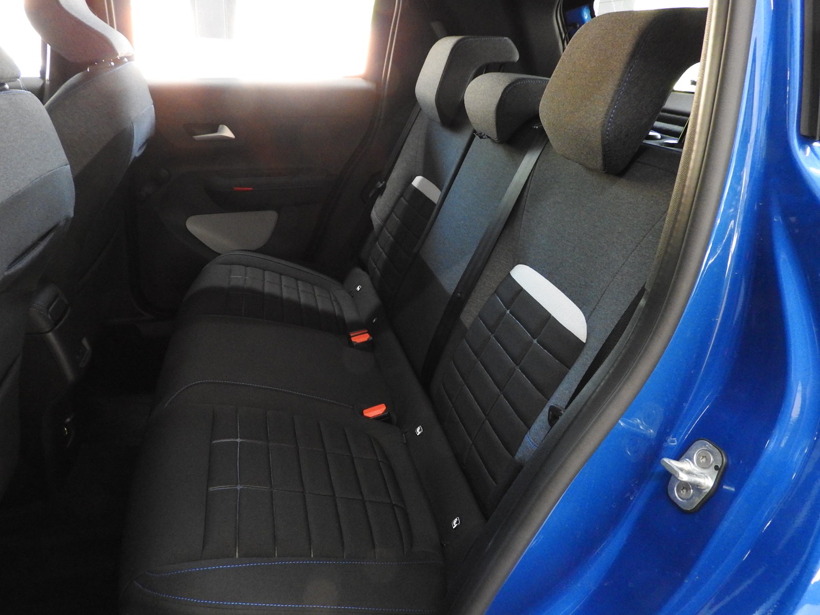 CITROEN 1.2 MHEV PLUS-image-7