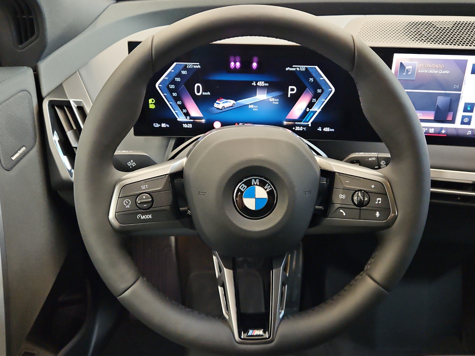 BMW iX xDrive45 M Sport Pro-image-11