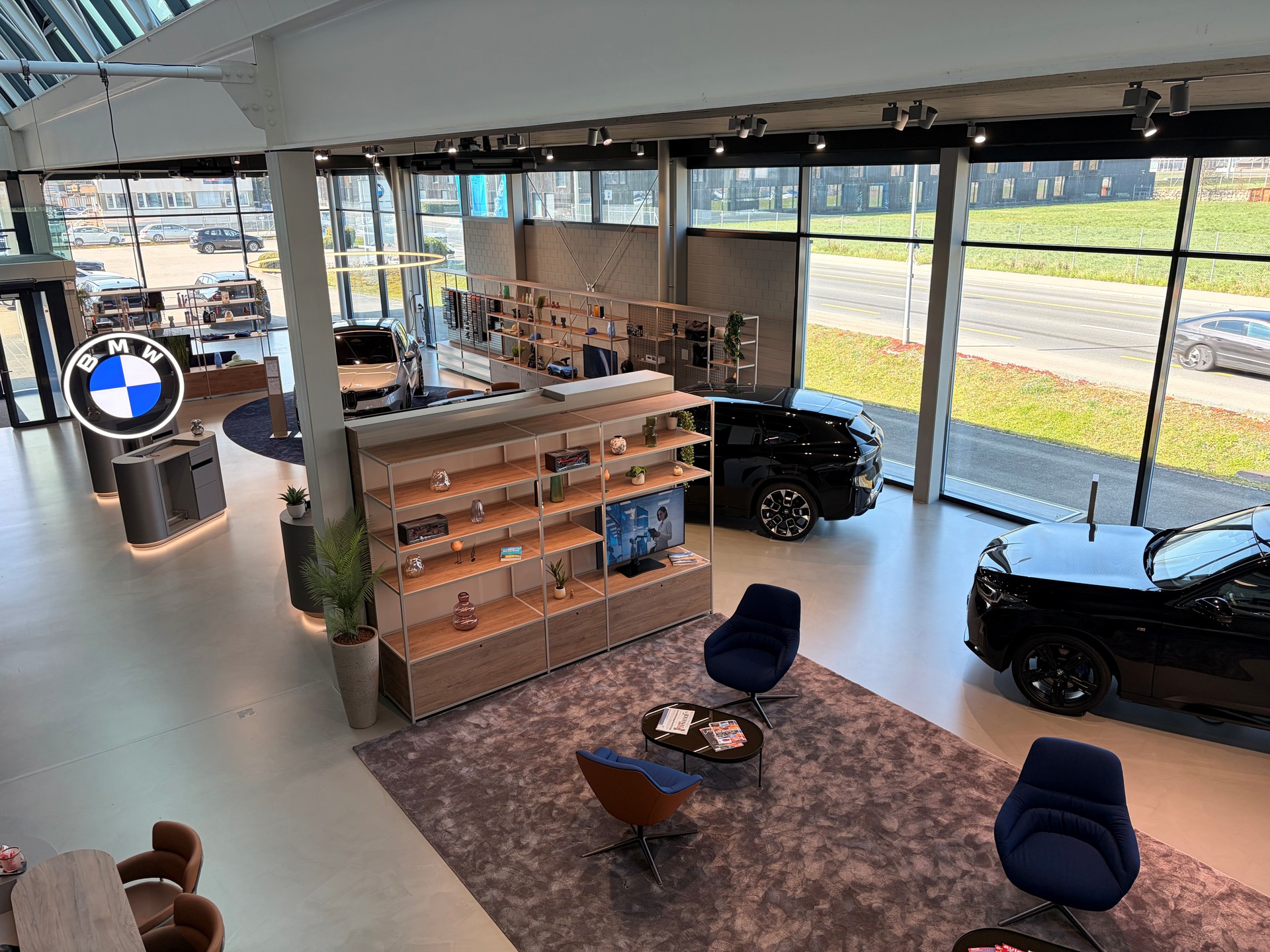 BMW iX xDrive45 M Sport Pro-image-20