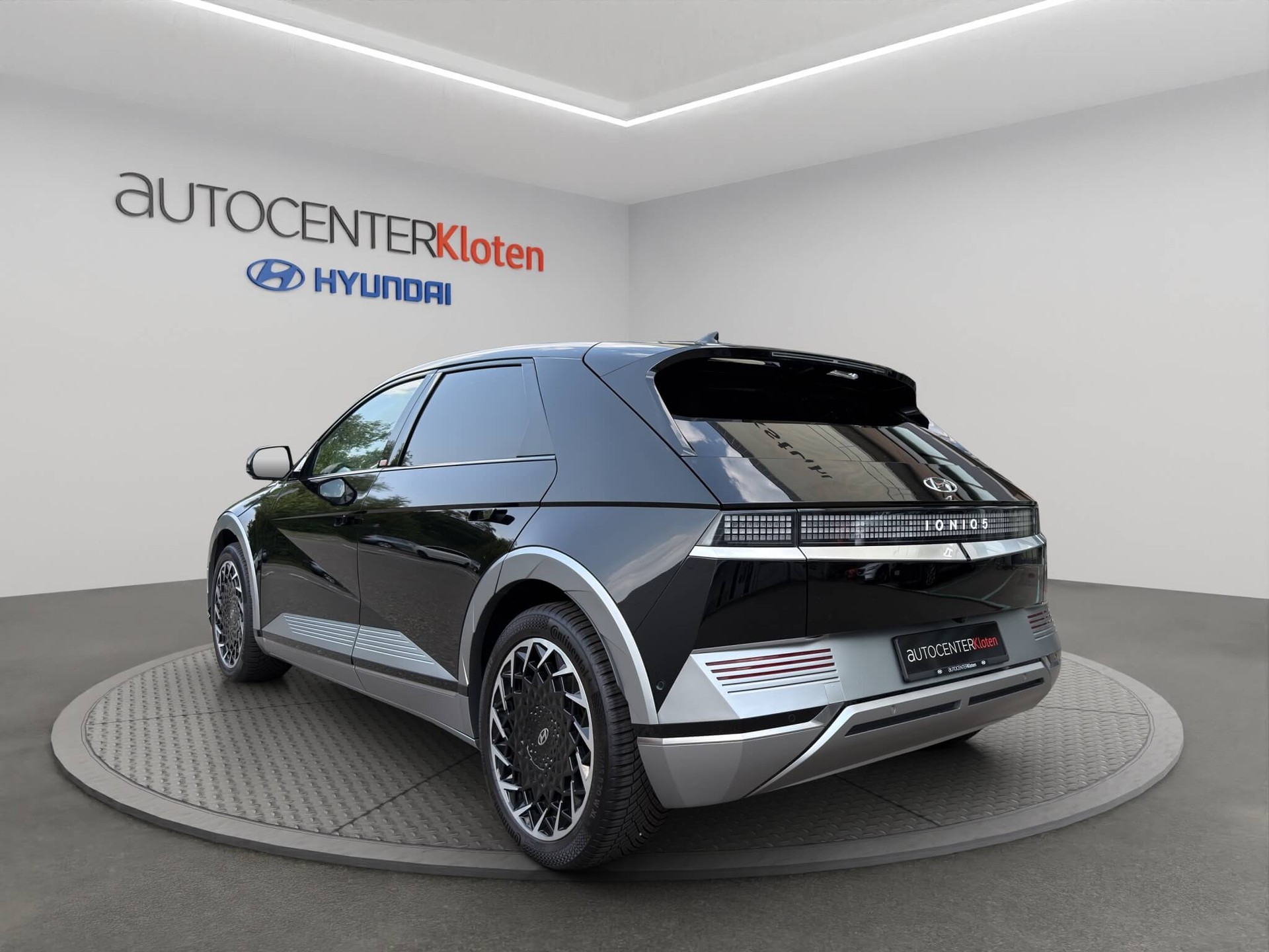 HYUNDAI Ioniq 5 72,6 kWh First Edition-image-3