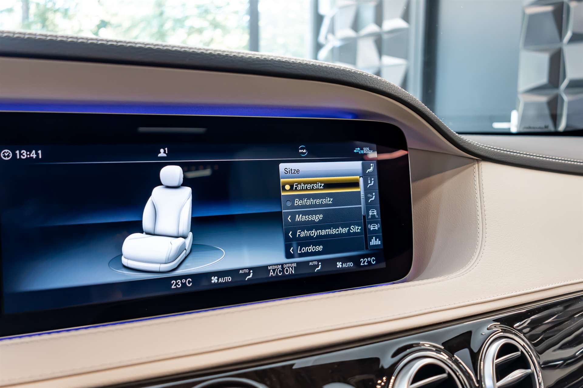 MERCEDES-BENZ S 400 d 4Matic 9G-Tronic-image-16