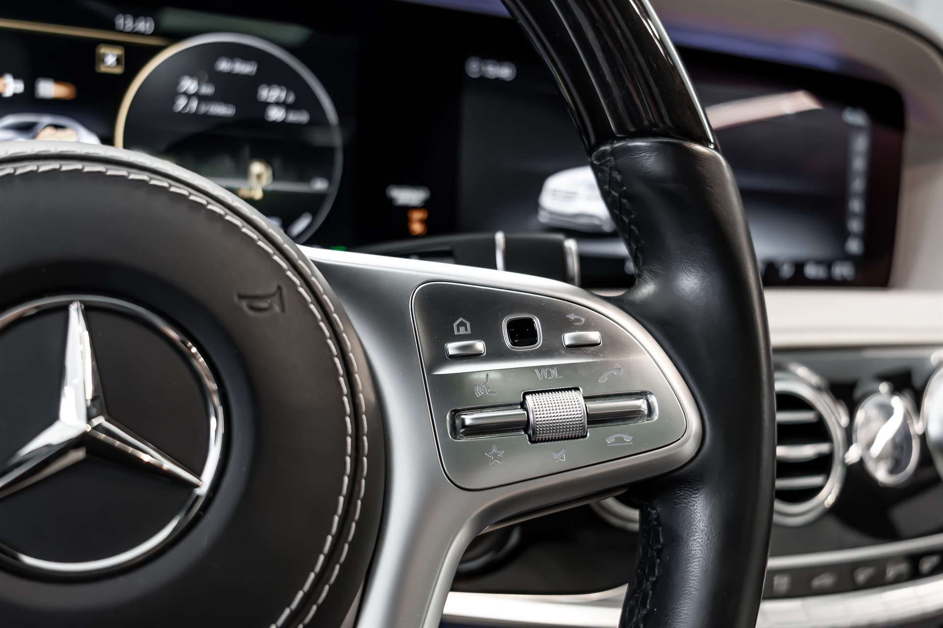 MERCEDES-BENZ S 400 d 4Matic 9G-Tronic-image-8